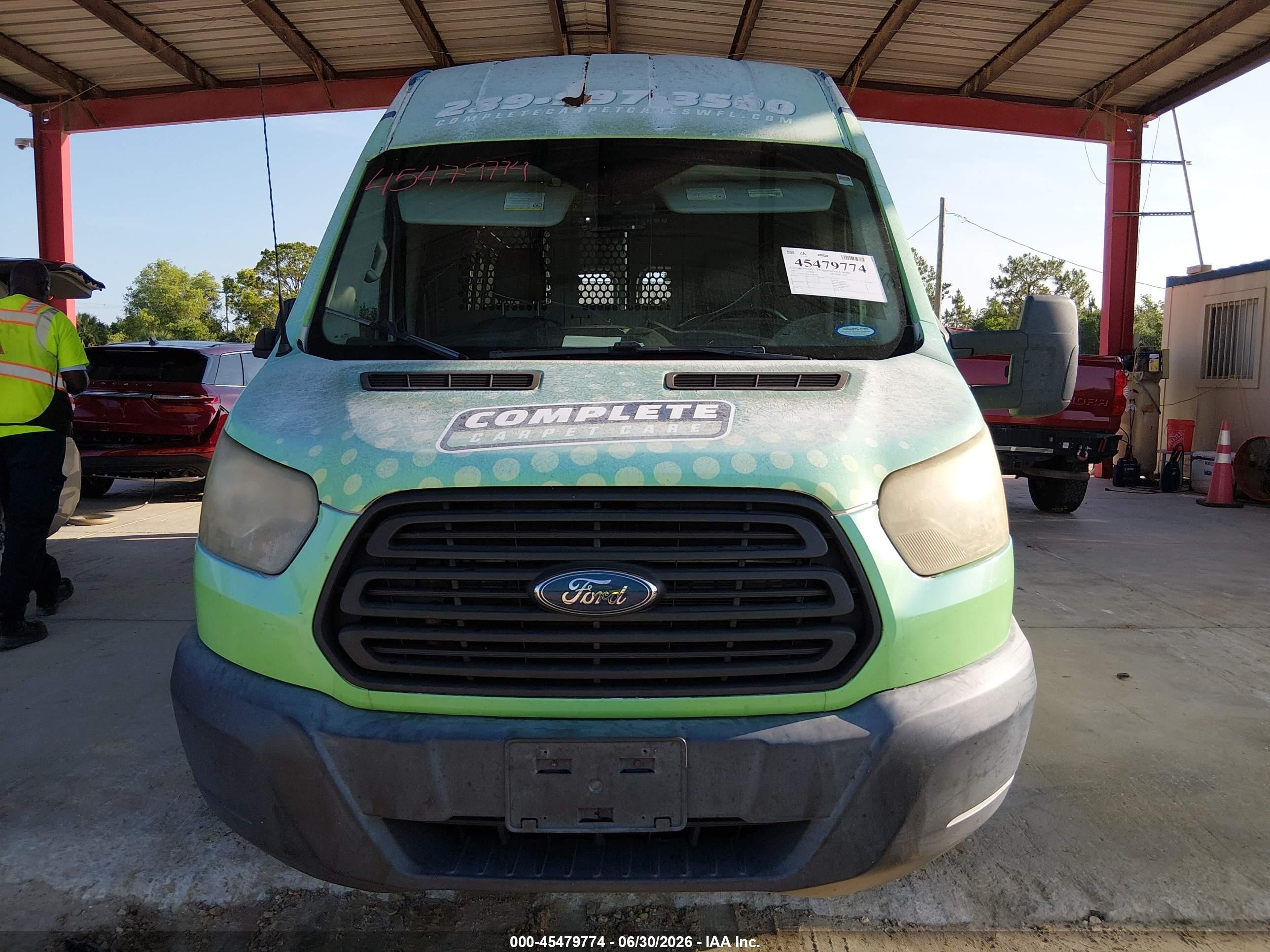 2015 Ford Transit-250   Green vin: 1FTNR3XG4FKA81095
