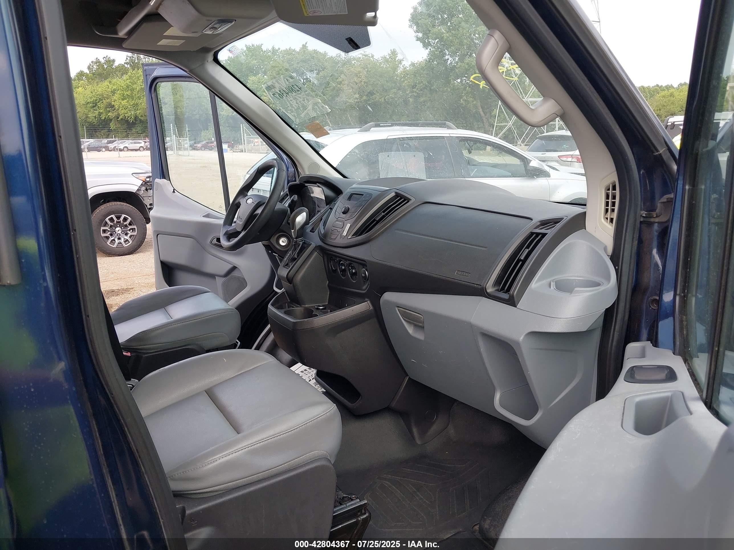 2015 Ford Transit-250 Синий vin: 1FTNR3XM4FKA12798