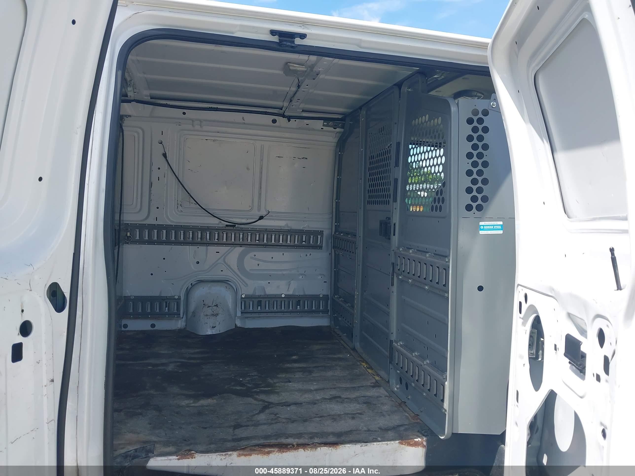 2013 Ford E-150 Commercial White vin: 1FTNS1EW0DDB33651