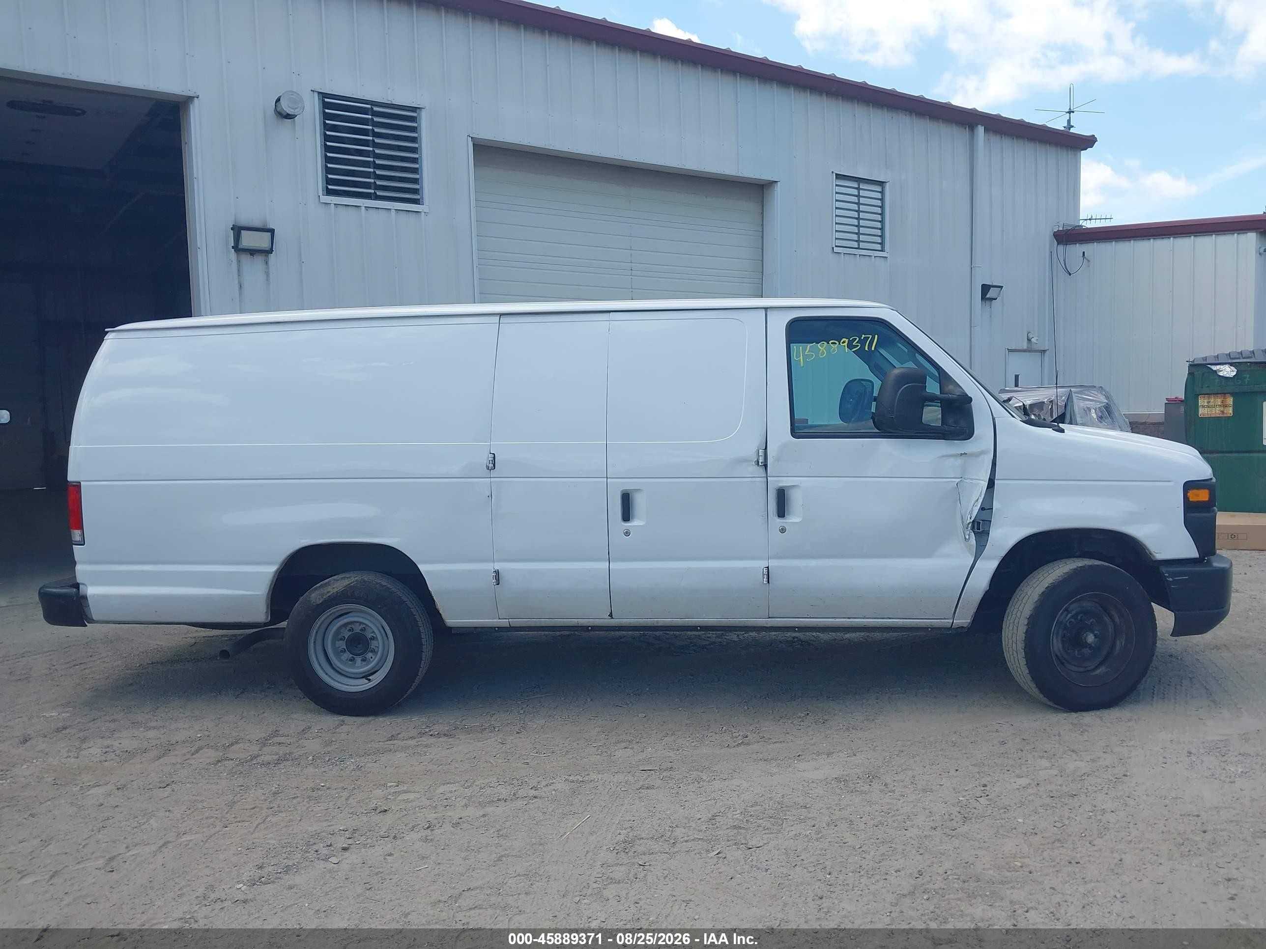 2013 Ford E-150 Commercial White vin: 1FTNS1EW0DDB33651