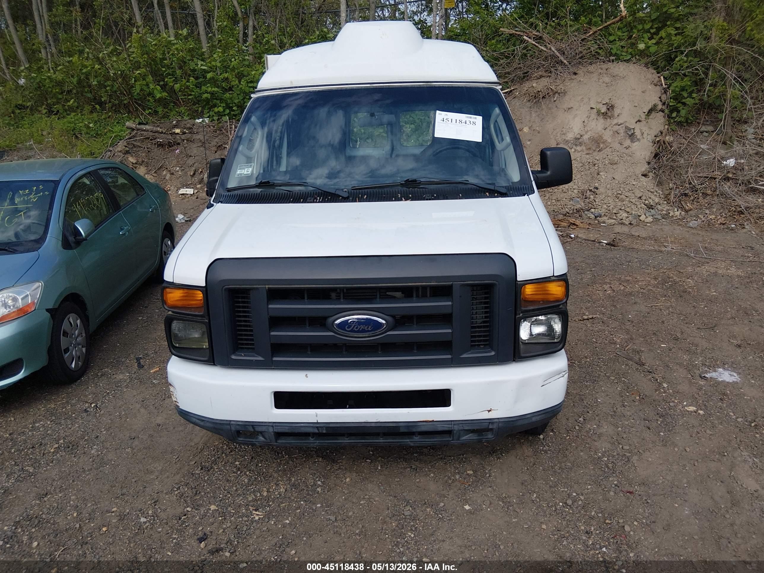 2013 Ford Econoline Cargo Van Commercial White vin: 1FTNS1EW1DDB32198