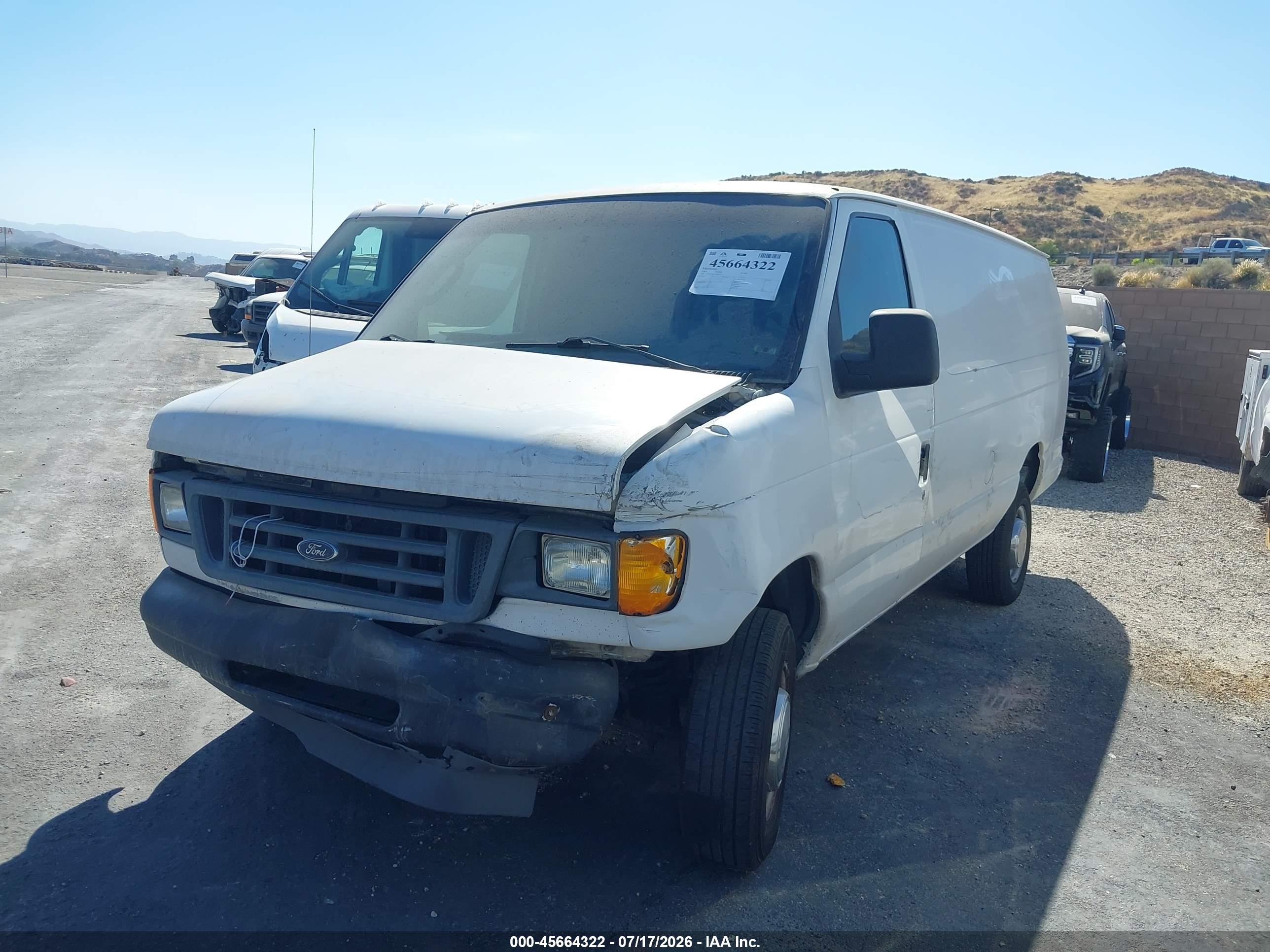 2003 Ford E-250 Commercial/recreational Белый vin: 1FTNS24L03HB87777