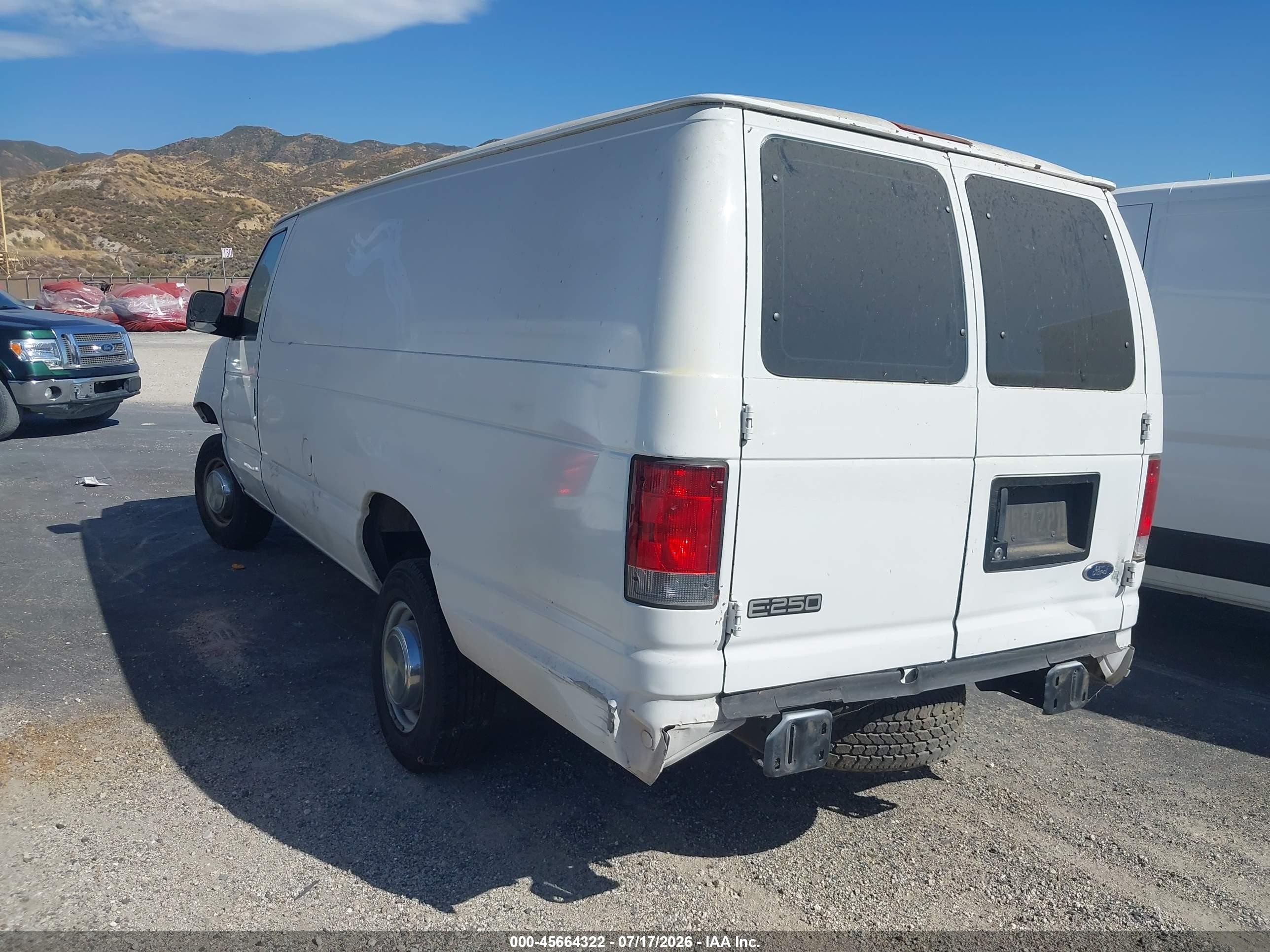 2003 Ford E-250 Commercial/recreational Белый vin: 1FTNS24L03HB87777