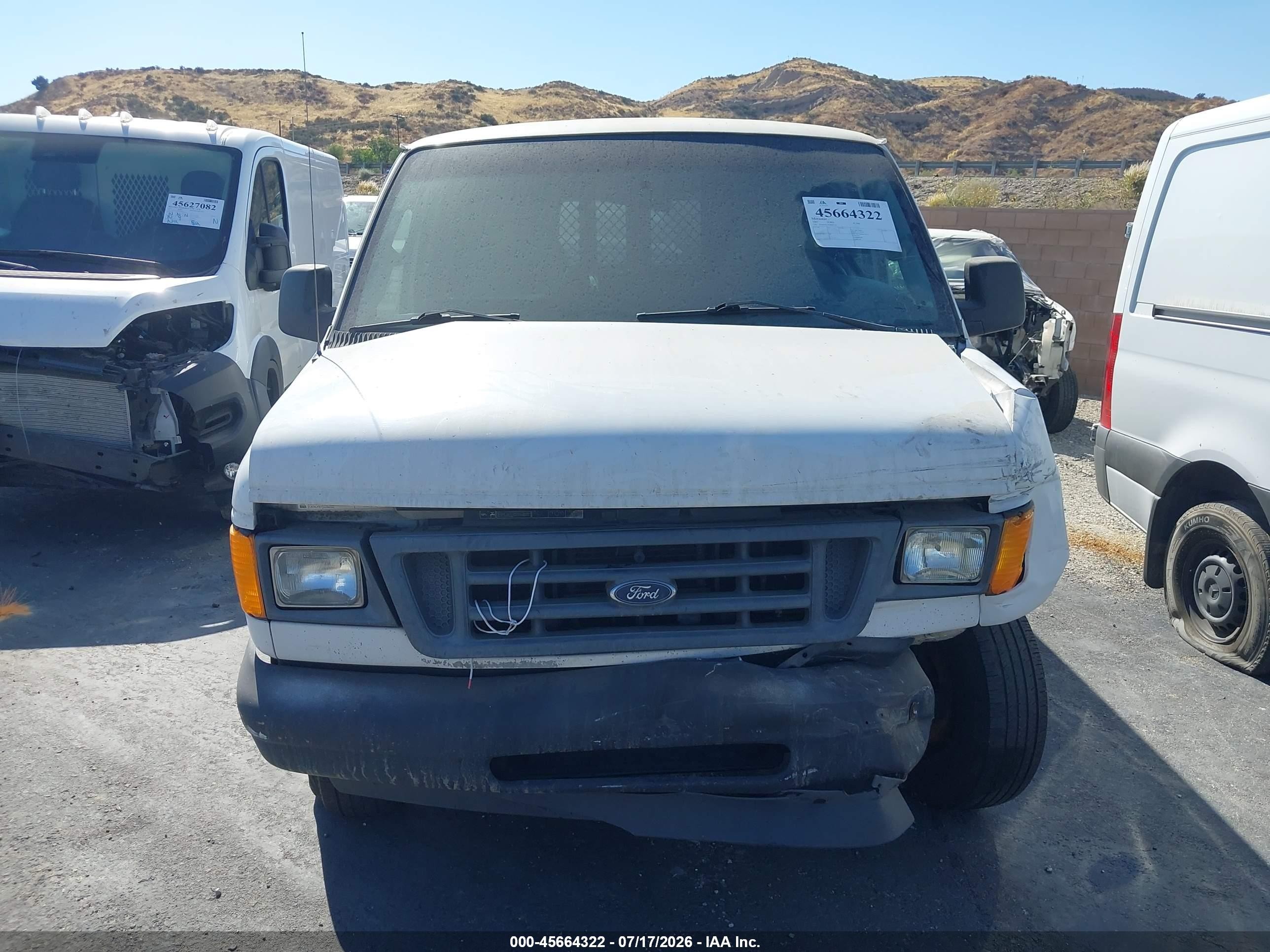 2003 Ford E-250 Commercial/recreational Белый vin: 1FTNS24L03HB87777