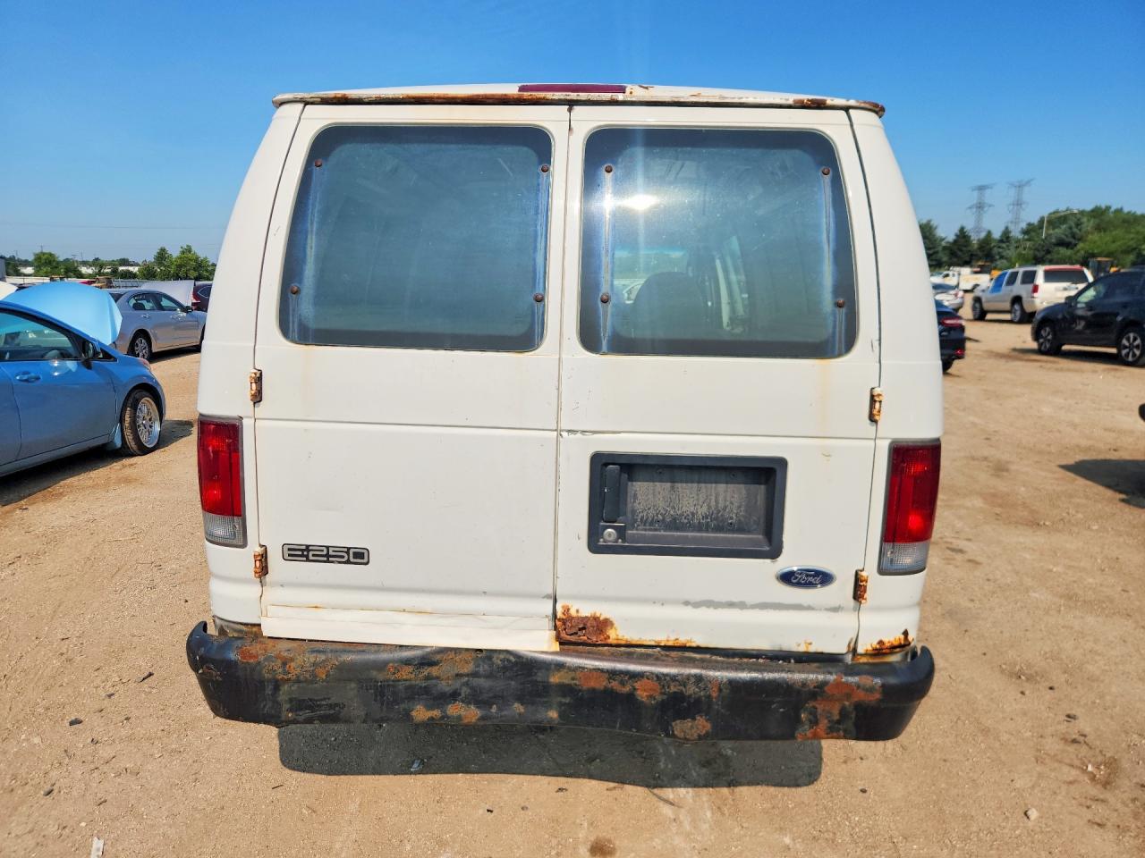 2005 Ford Econoline E250 Van Белый vin: 1FTNS24L15HA19875