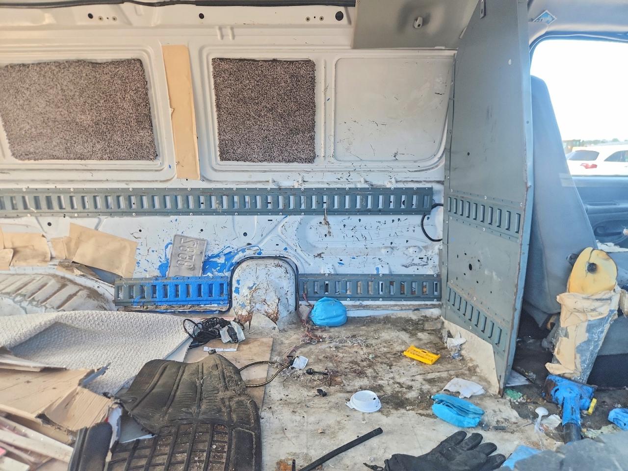 2005 Ford Econoline E250 Van Белый vin: 1FTNS24L15HA19875