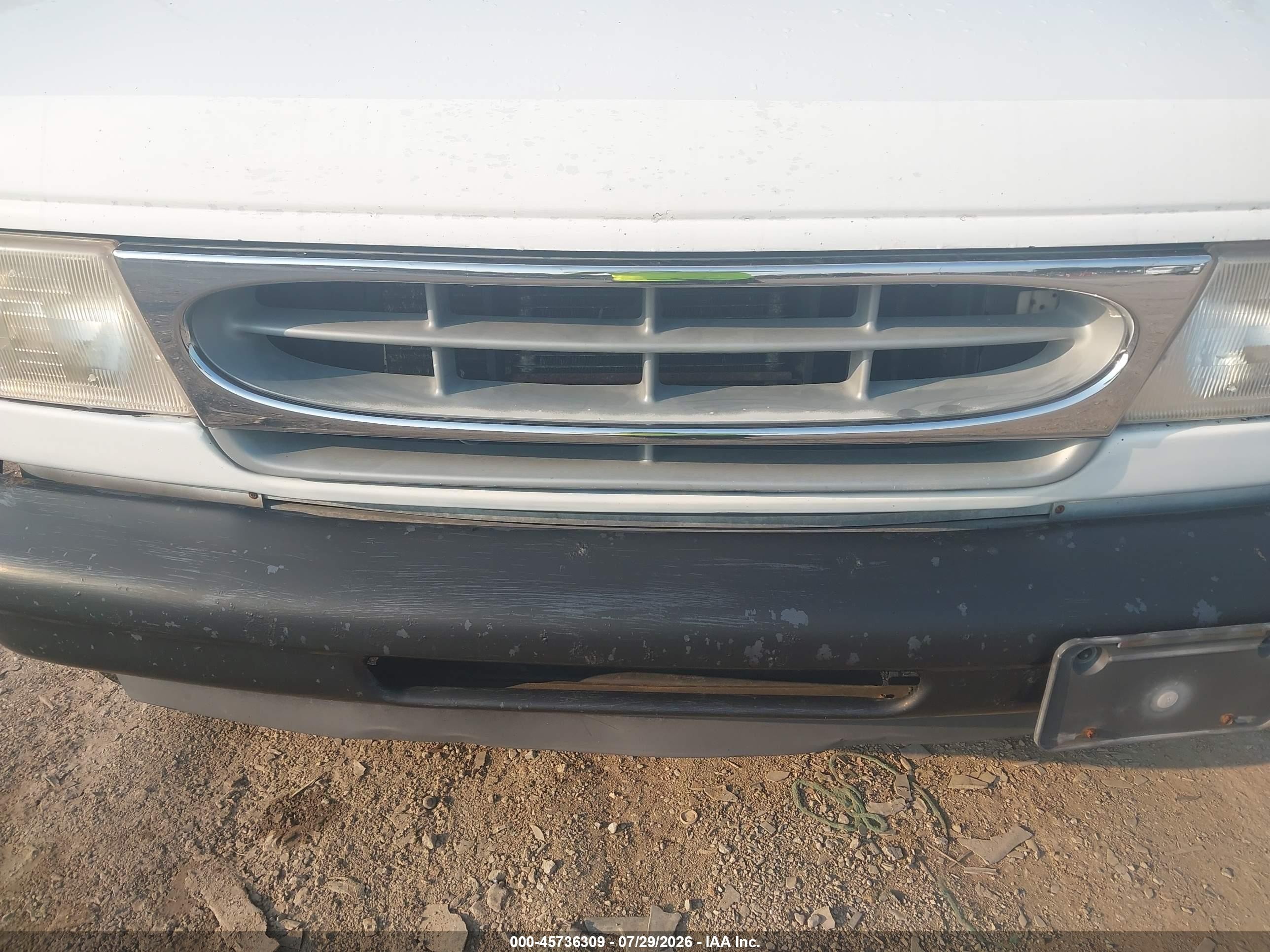 2003 Ford E-250 Commercial/recreational Белый vin: 1FTNS24L23HB02714