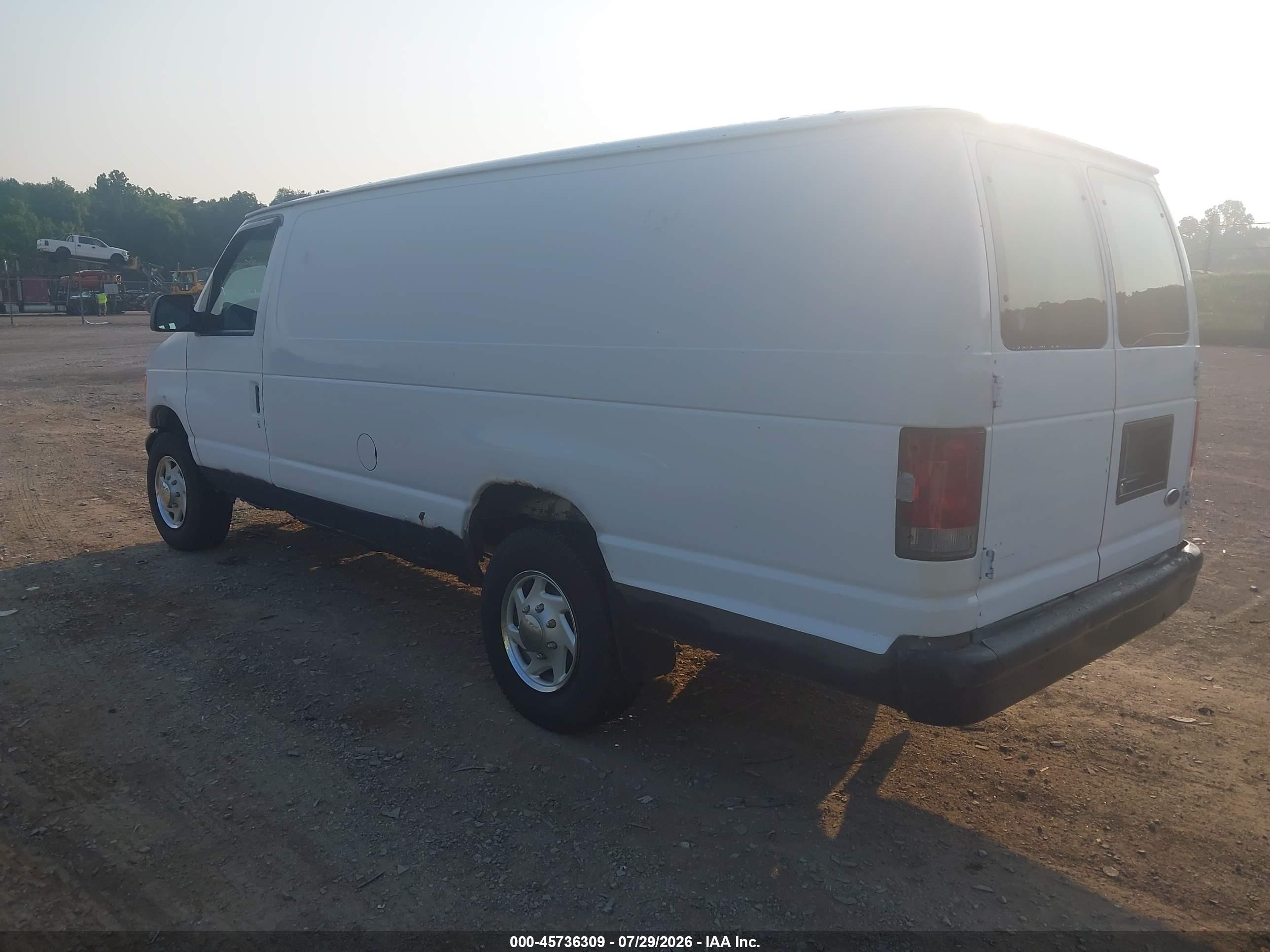 2003 Ford E-250 Commercial/recreational Белый vin: 1FTNS24L23HB02714