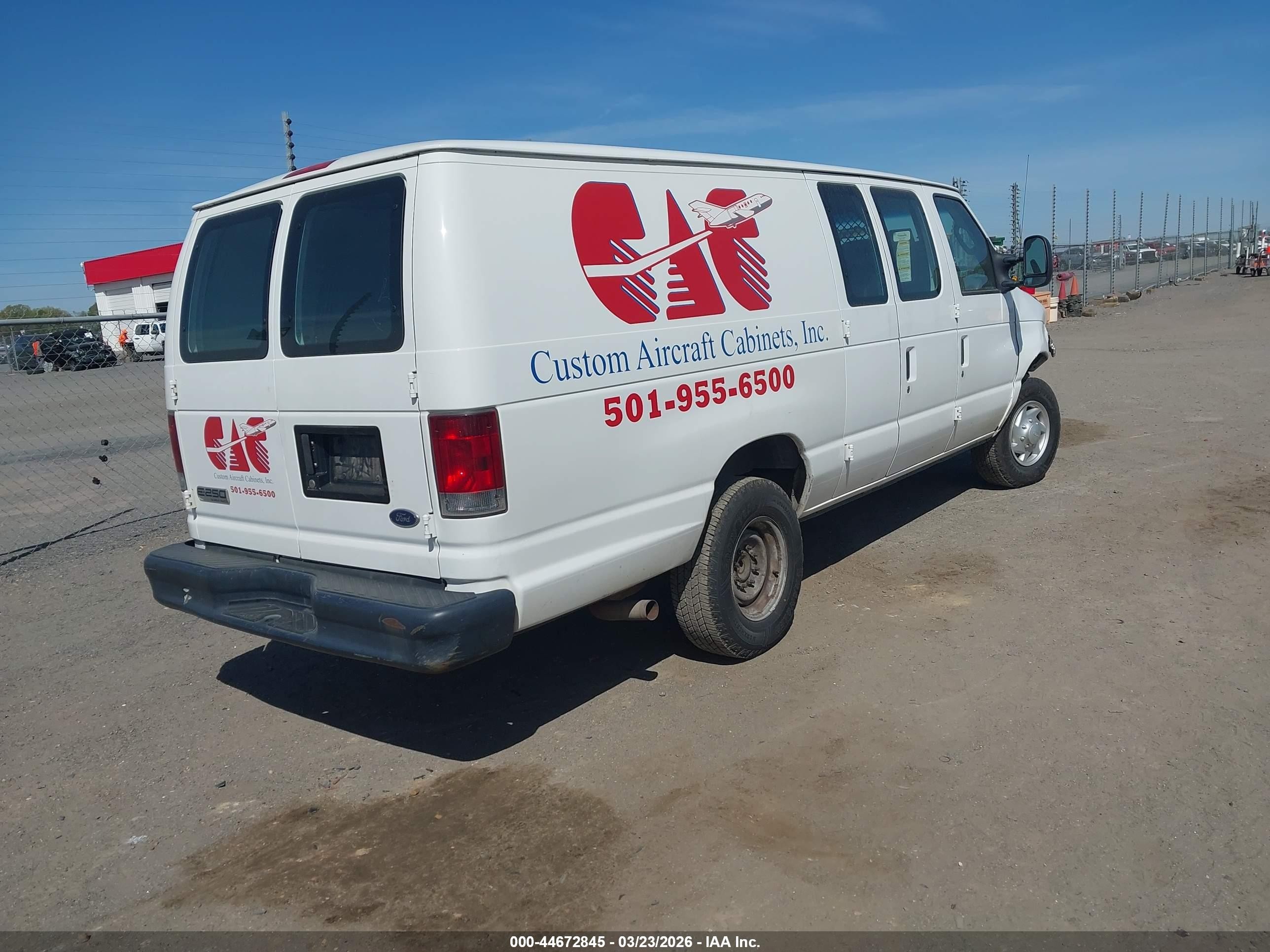 2008 Ford E-250 Commercial/recreational Белый vin: 1FTNS24L98DA19232