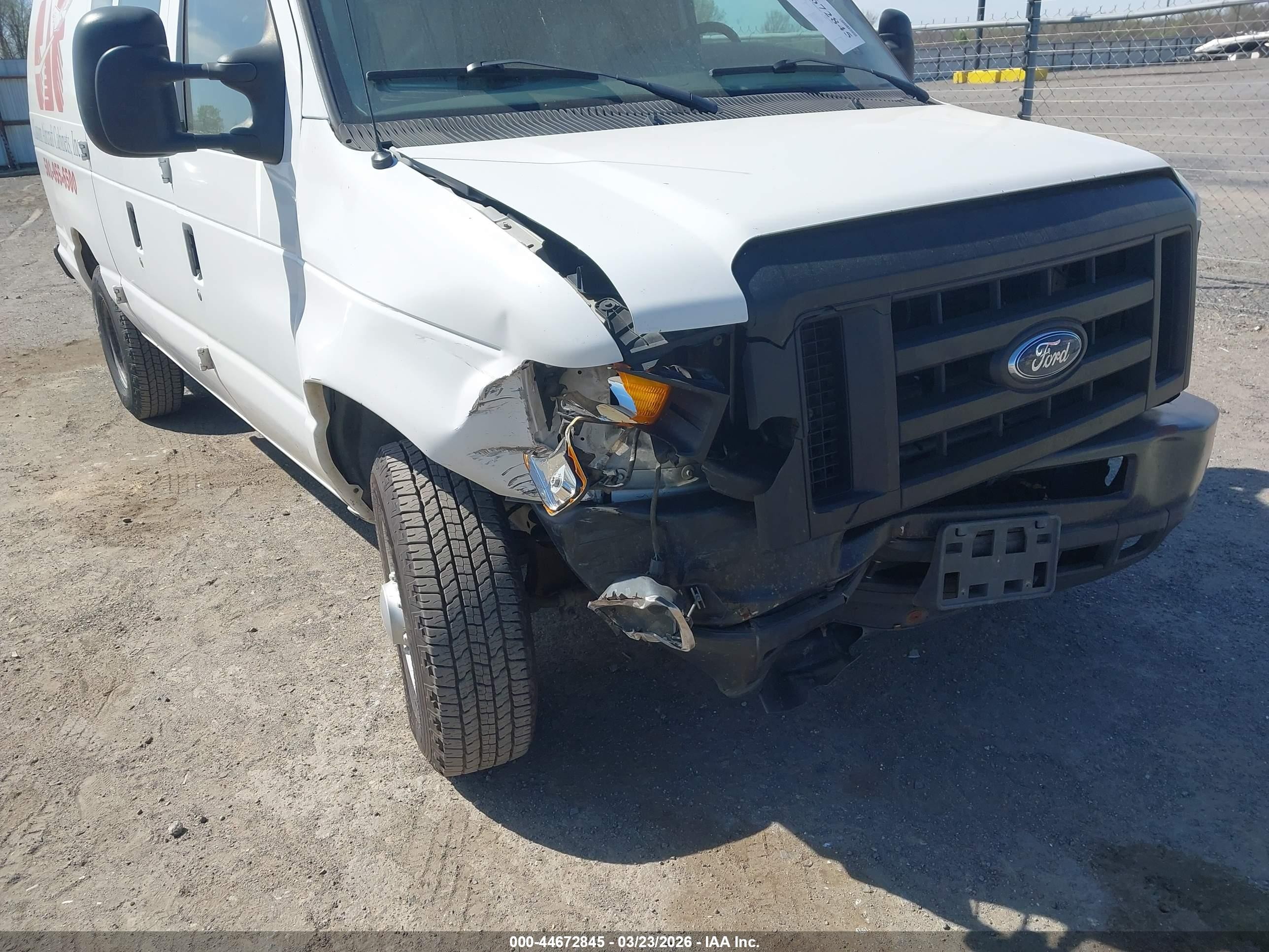 2008 Ford E-250 Commercial/recreational Белый vin: 1FTNS24L98DA19232