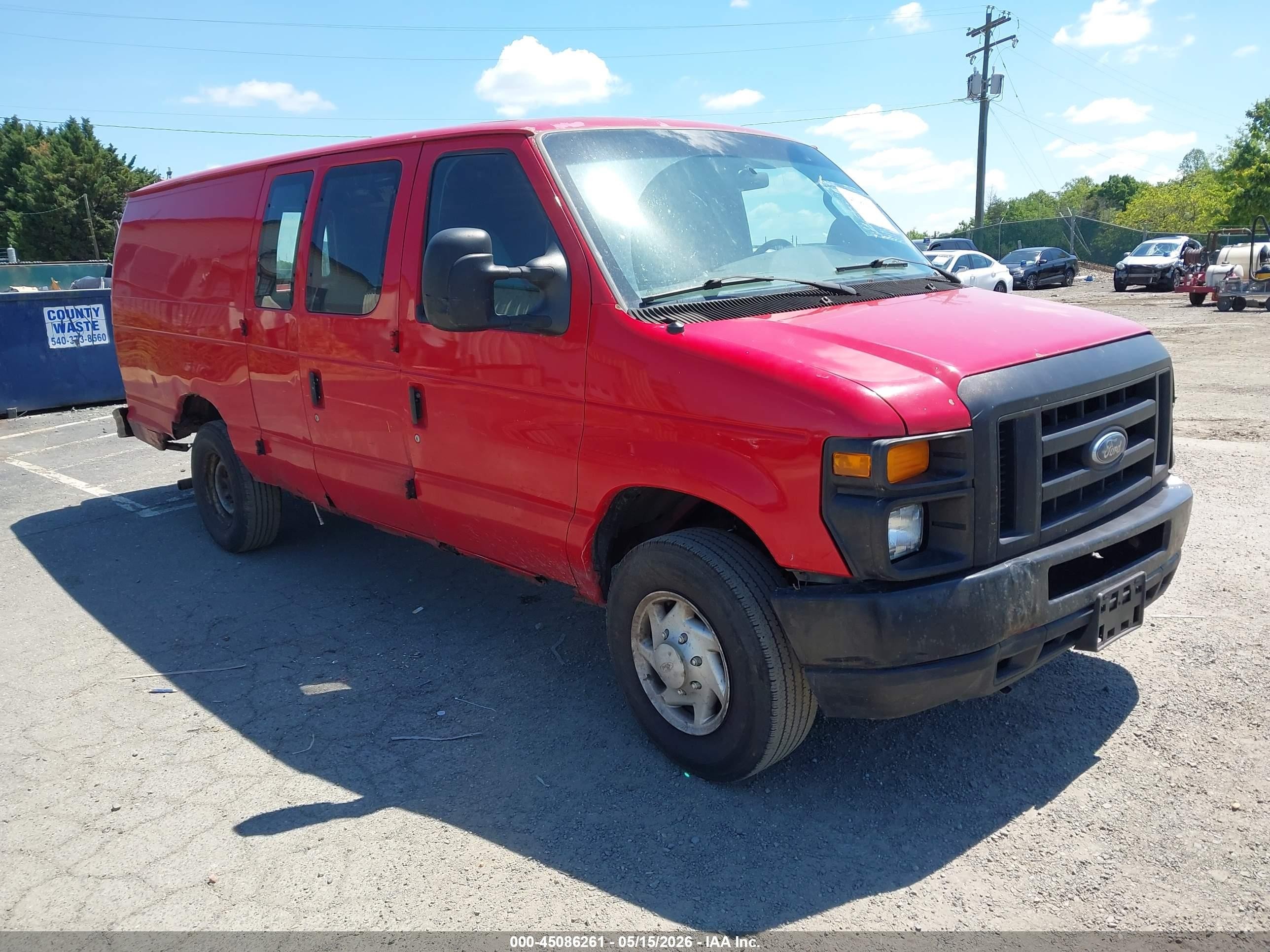 2008 Ford E-250 Commercial/recreational Red vin: 1FTNS24W08DA38195