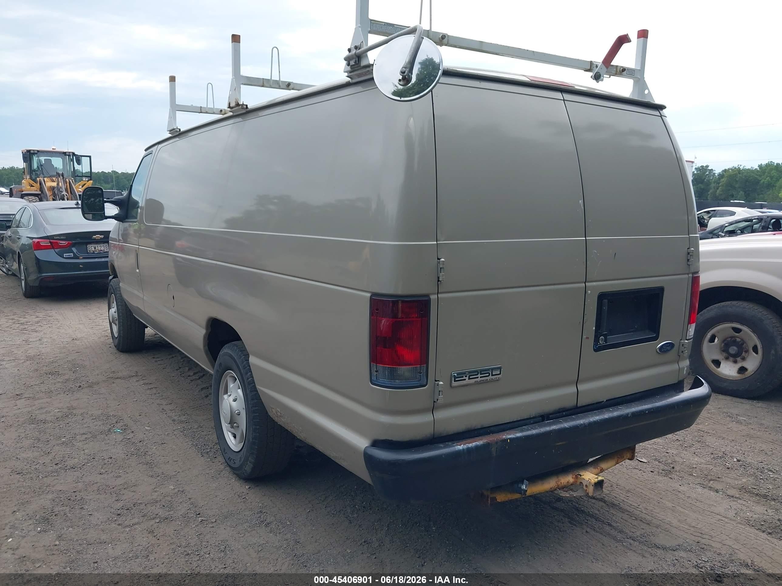 2008 Ford E-250 Commercial/recreational Золотой vin: 1FTNS24W18DB41514