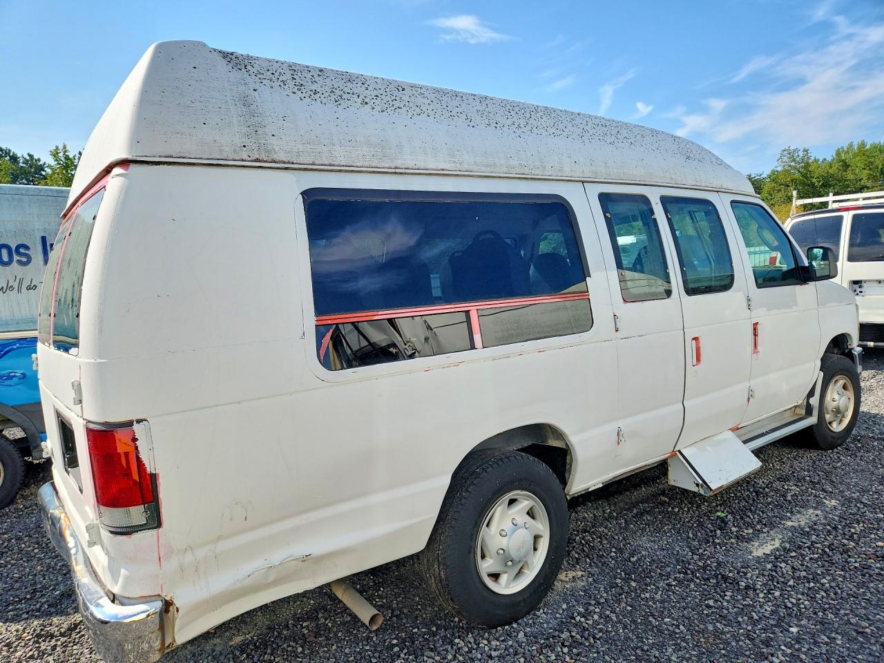 2008 Ford Econoline E250 Van White vin: 1FTNS24W18DB51489