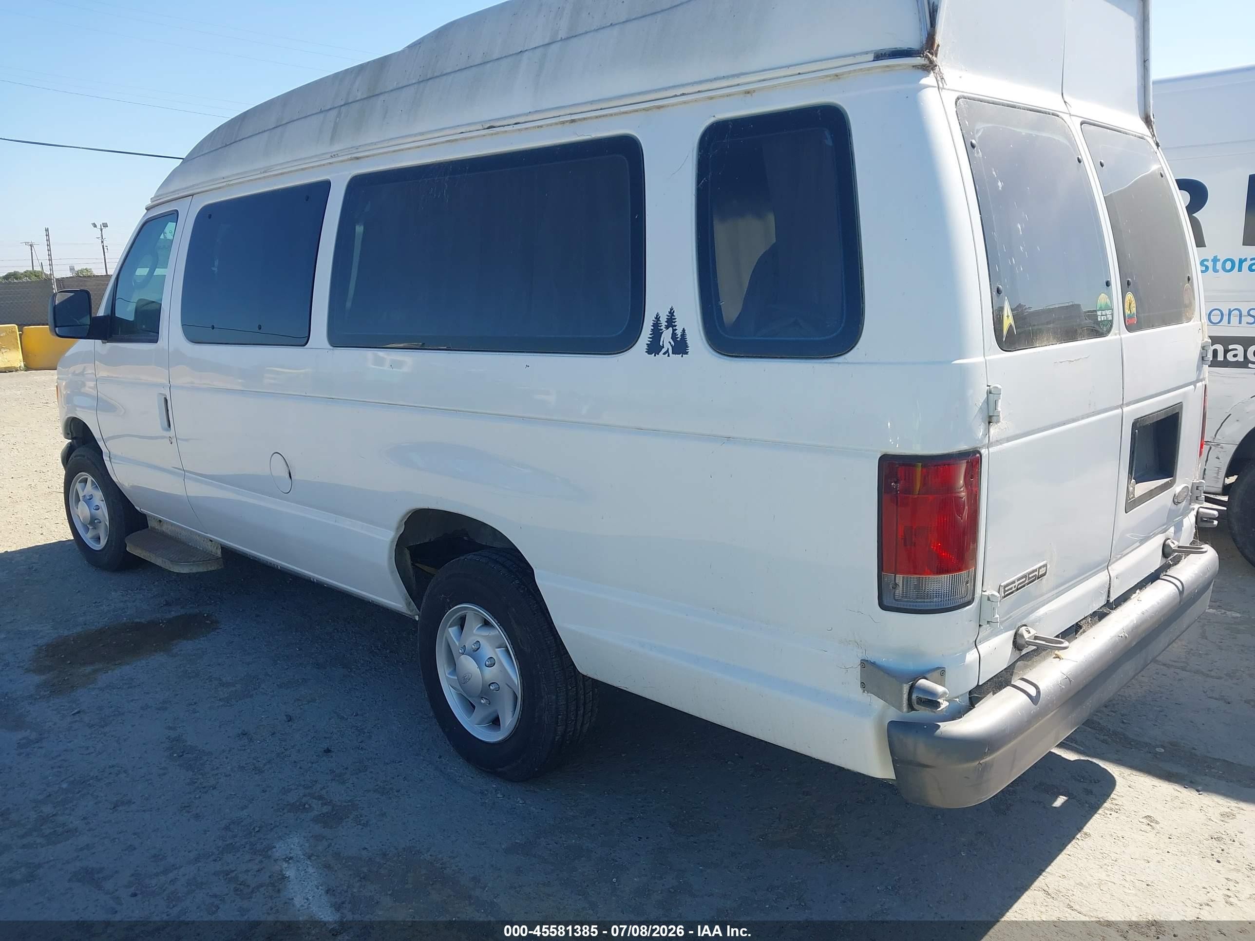 2006 Ford E-250 Commercial/recreational White vin: 1FTNS24W26DB37484
