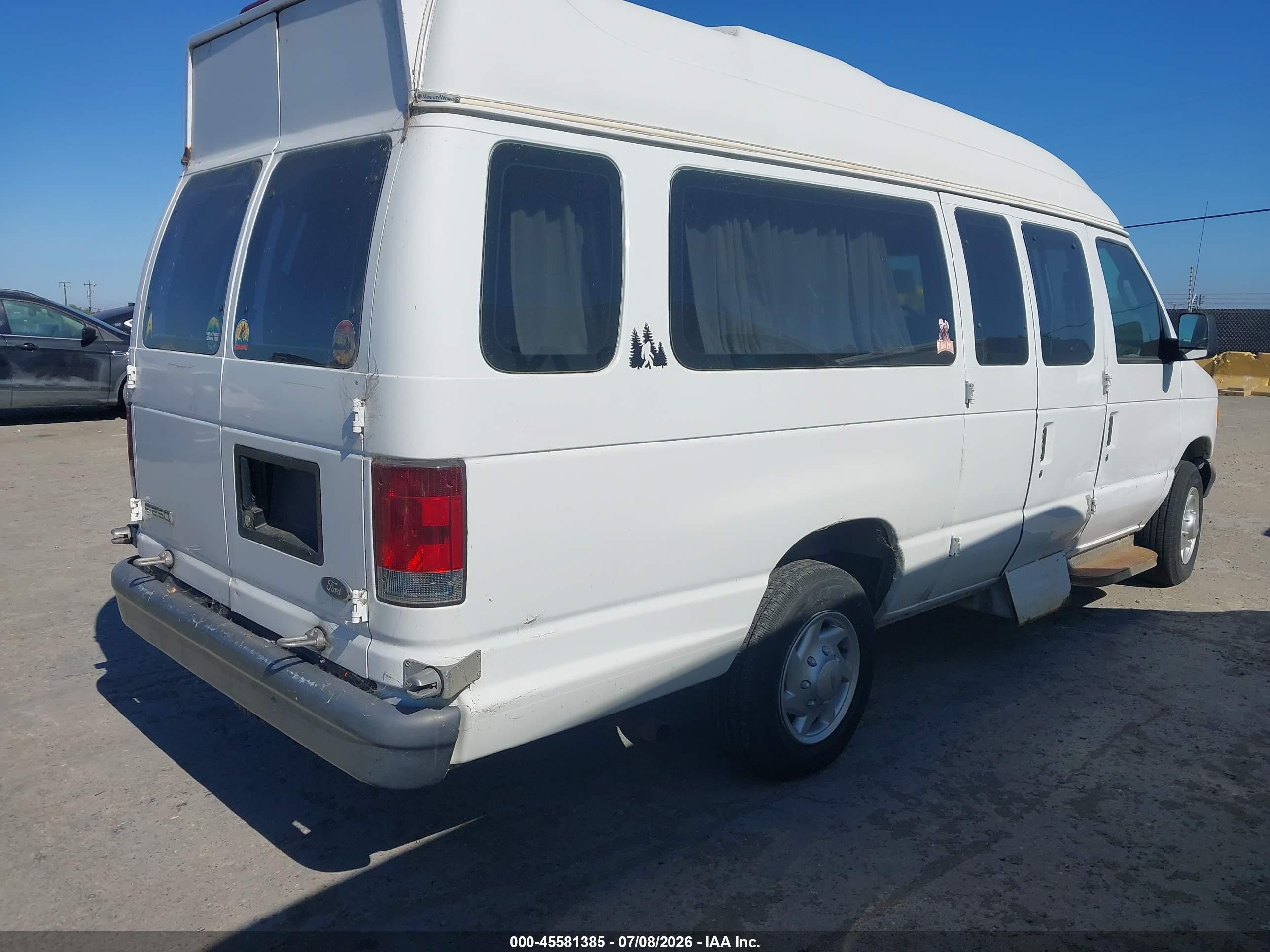 2006 Ford E-250 Commercial/recreational White vin: 1FTNS24W26DB37484