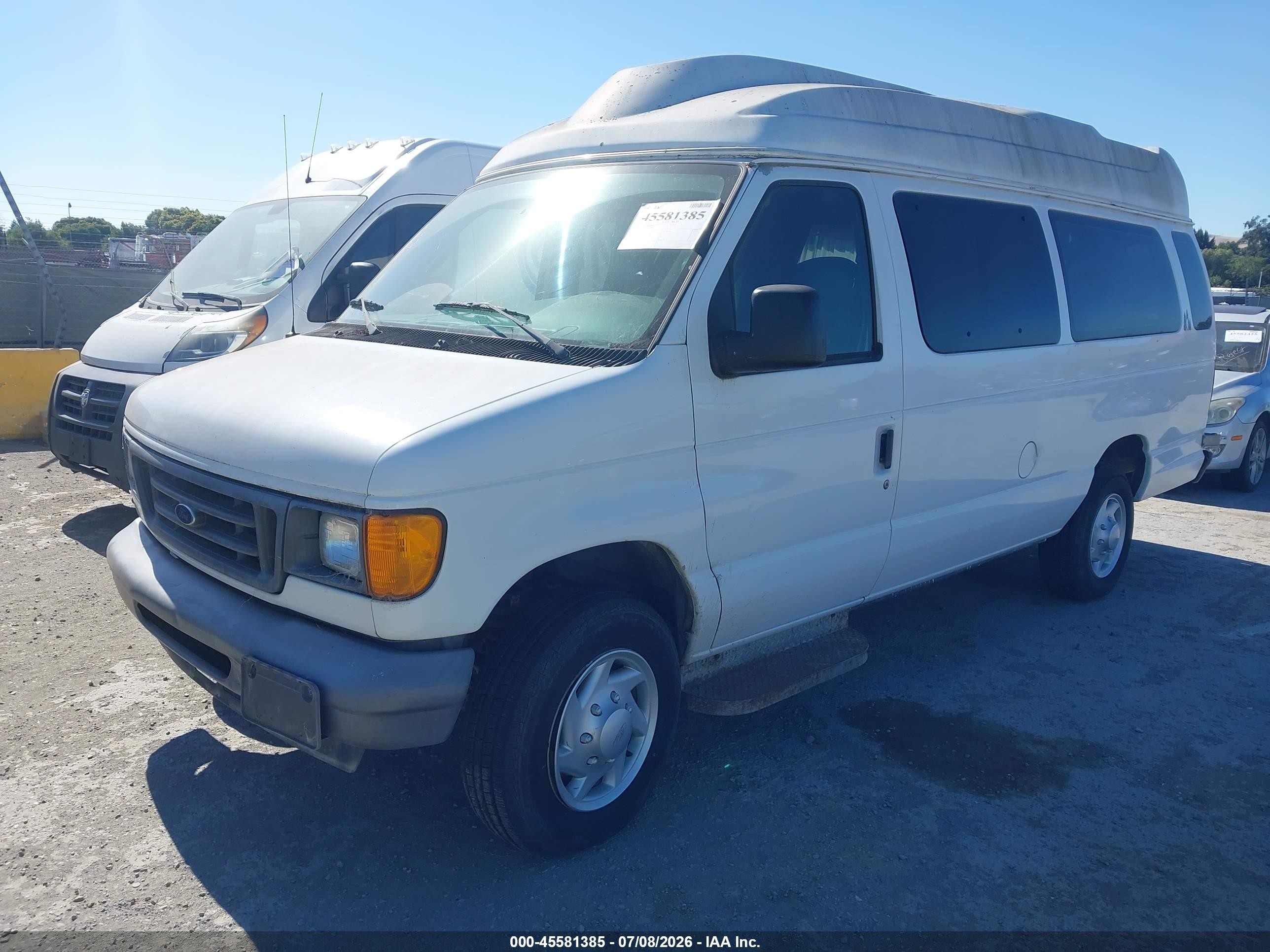 2006 Ford E-250 Commercial/recreational White vin: 1FTNS24W26DB37484