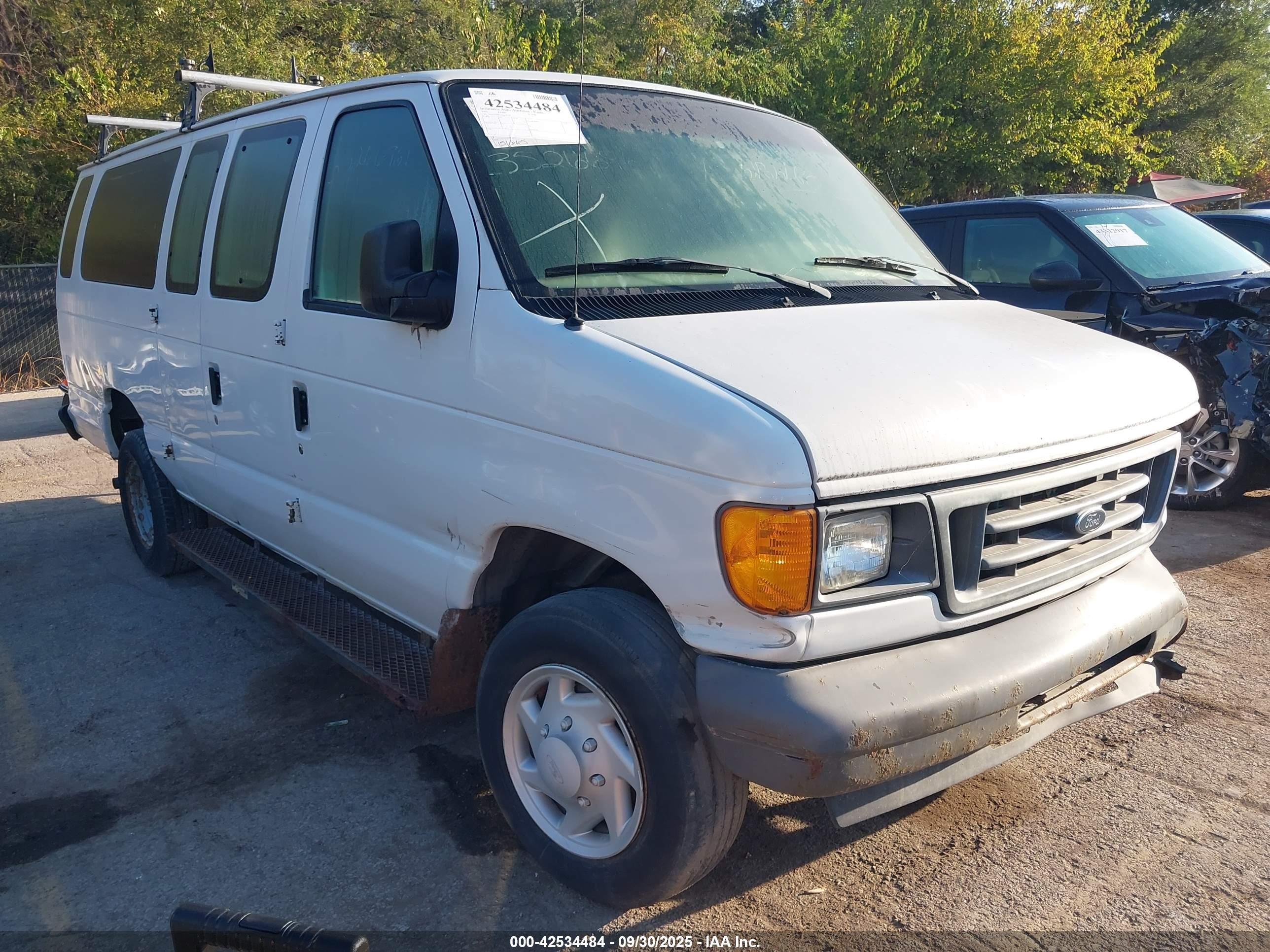 2007 Ford E-250 Commercial/recreational White vin: 1FTNS24W27DB24719