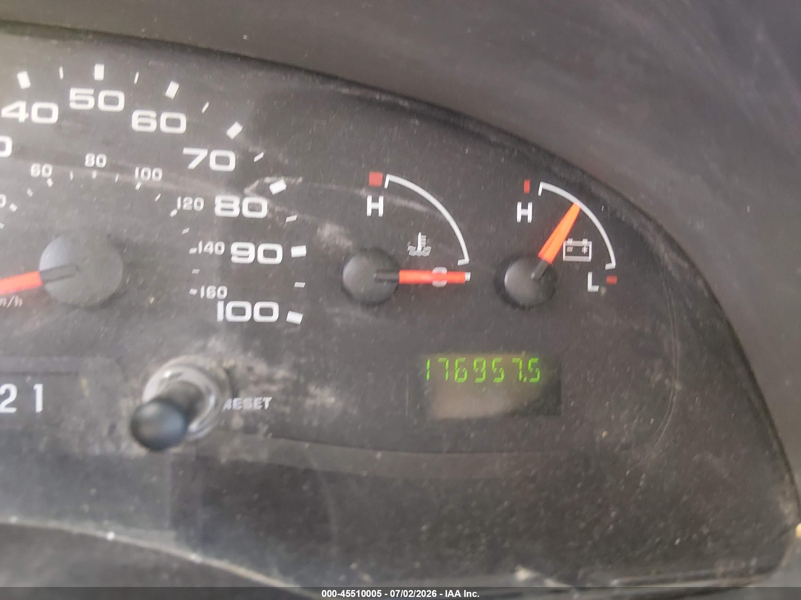 2006 Ford E-250 Commercial/recreational White vin: 1FTNS24W46HB27936