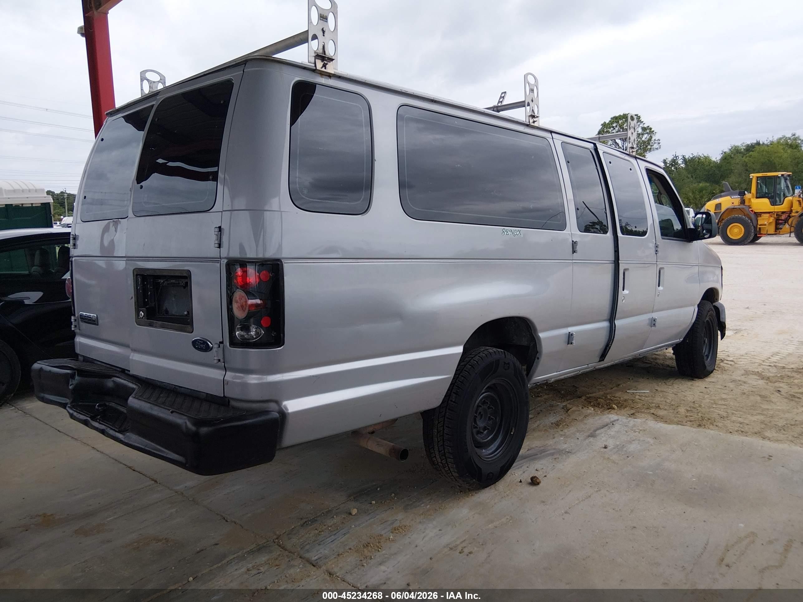 2008 Ford E-250 Commercial/recreational White vin: 1FTNS24W58DB06684