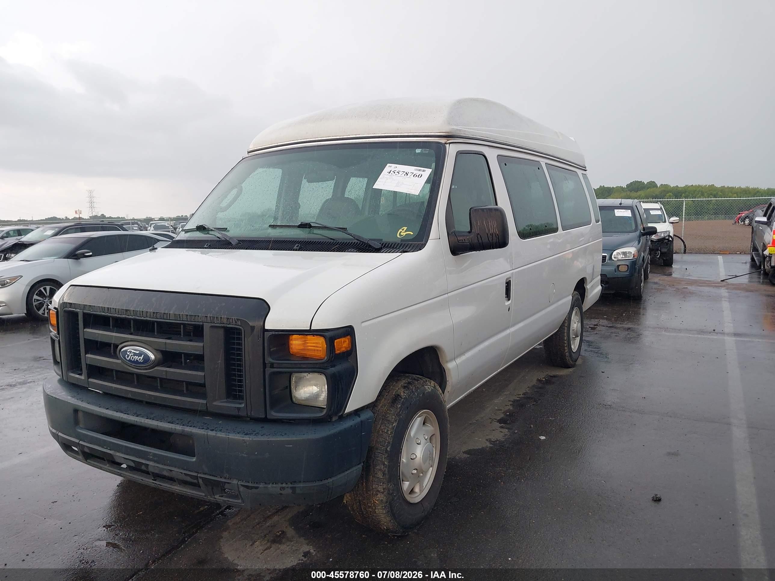 2008 Ford E-250 Commercial/recreational White vin: 1FTNS24WX8DB55038