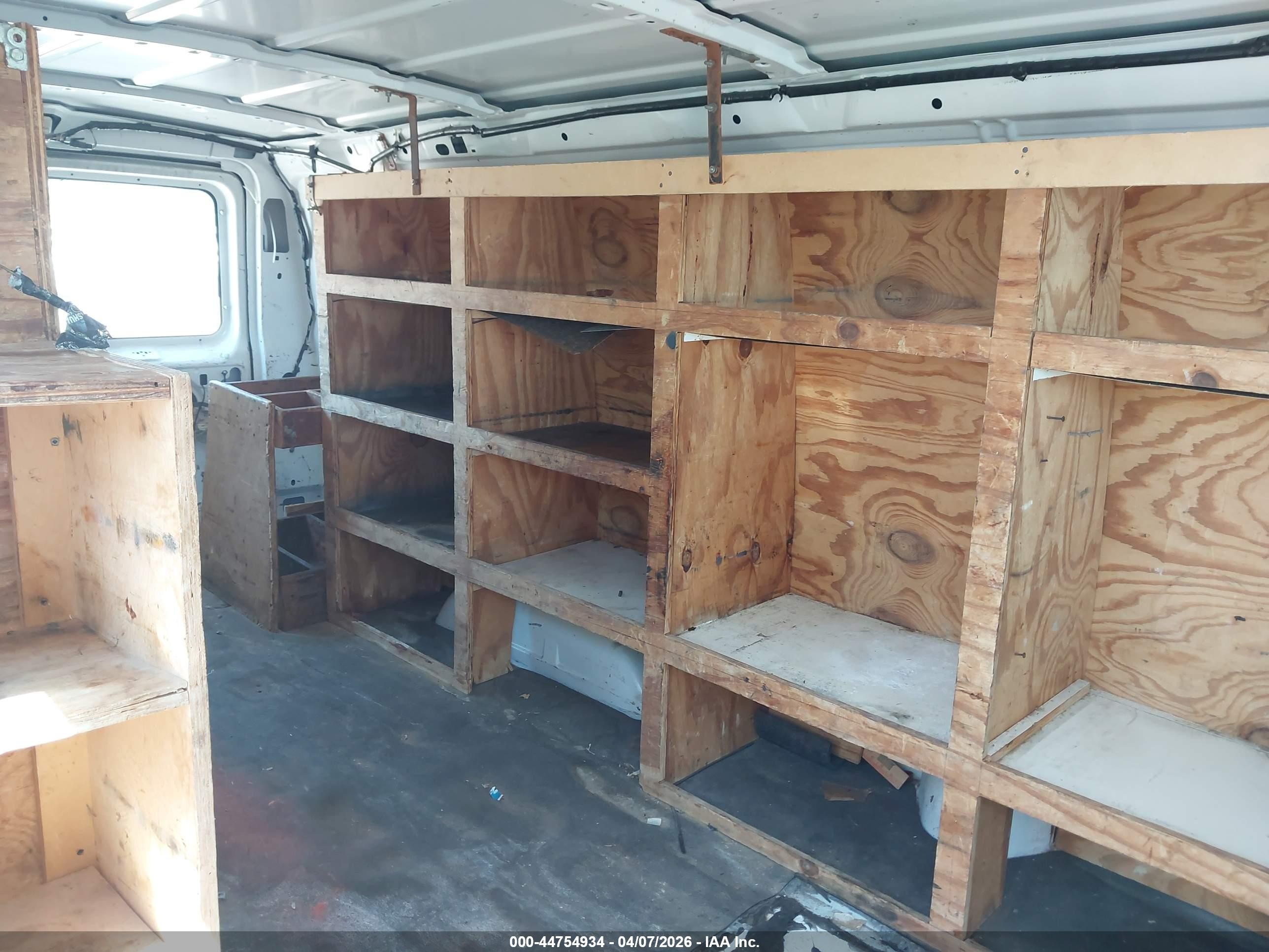 2009 Ford E-250 Commercial/recreational White vin: 1FTNS24WX9DA88054