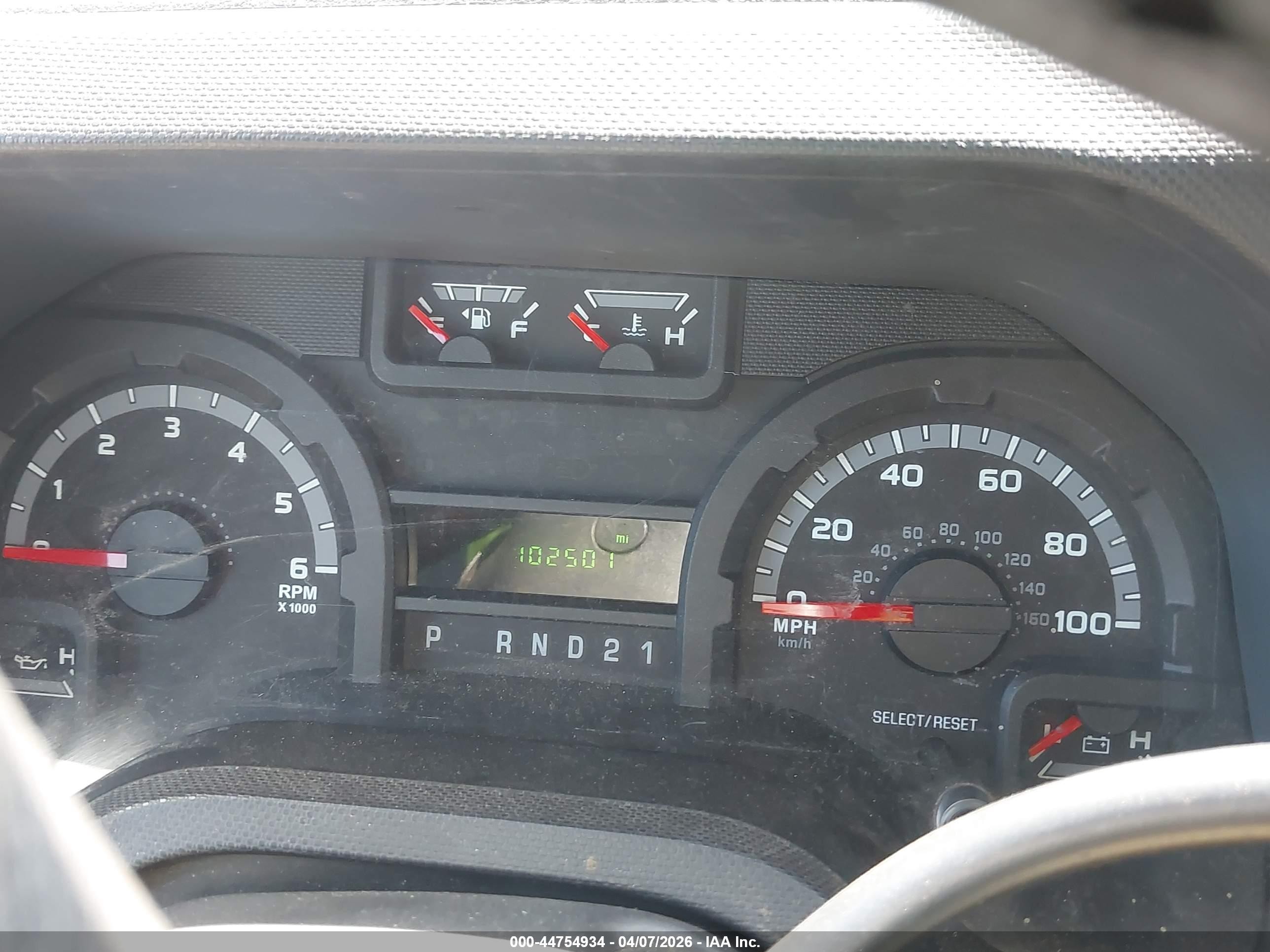 2009 Ford E-250 Commercial/recreational White vin: 1FTNS24WX9DA88054
