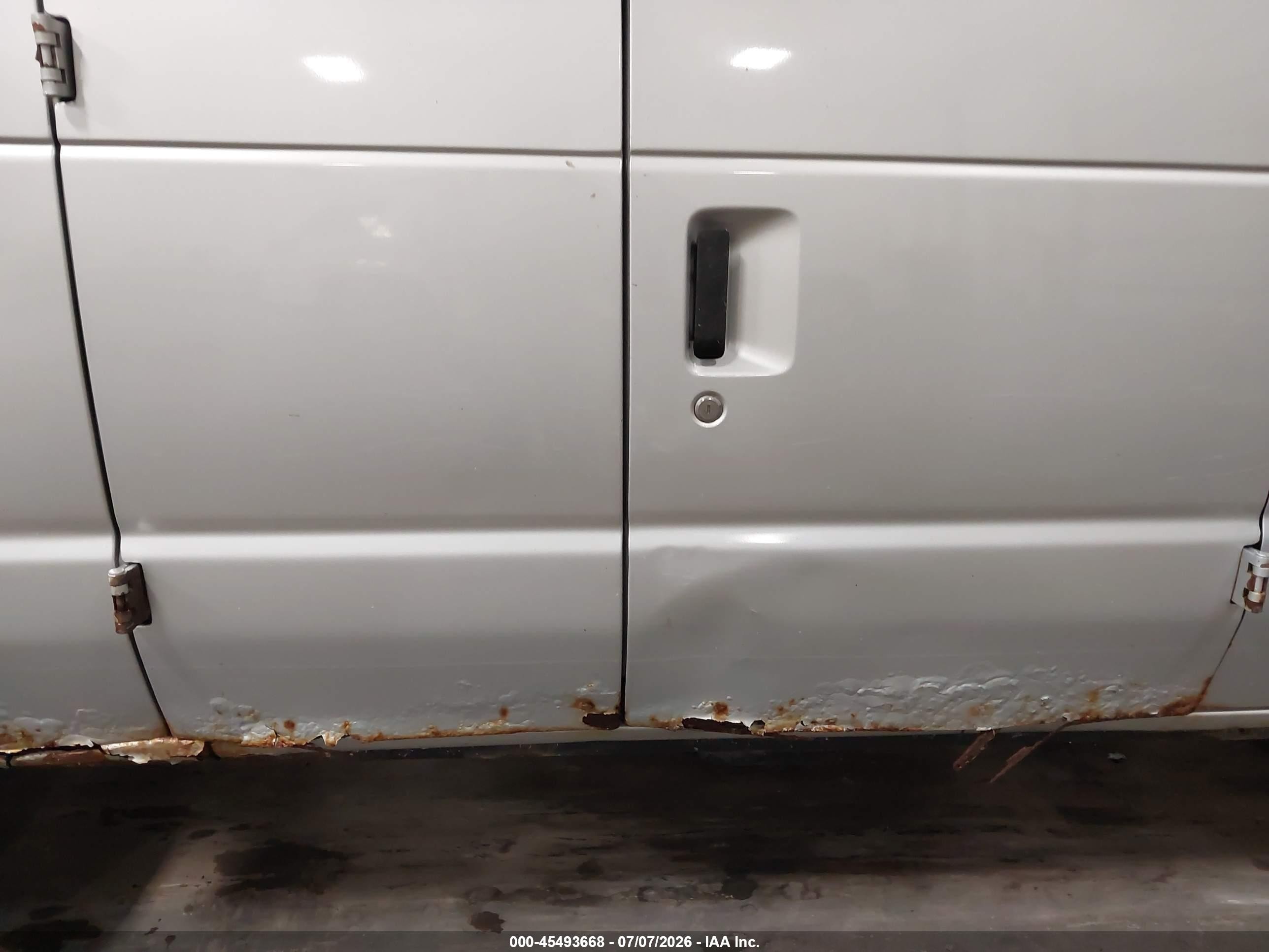 2012 Ford E-250   Silver vin: 1FTNS2EL0CDA92237