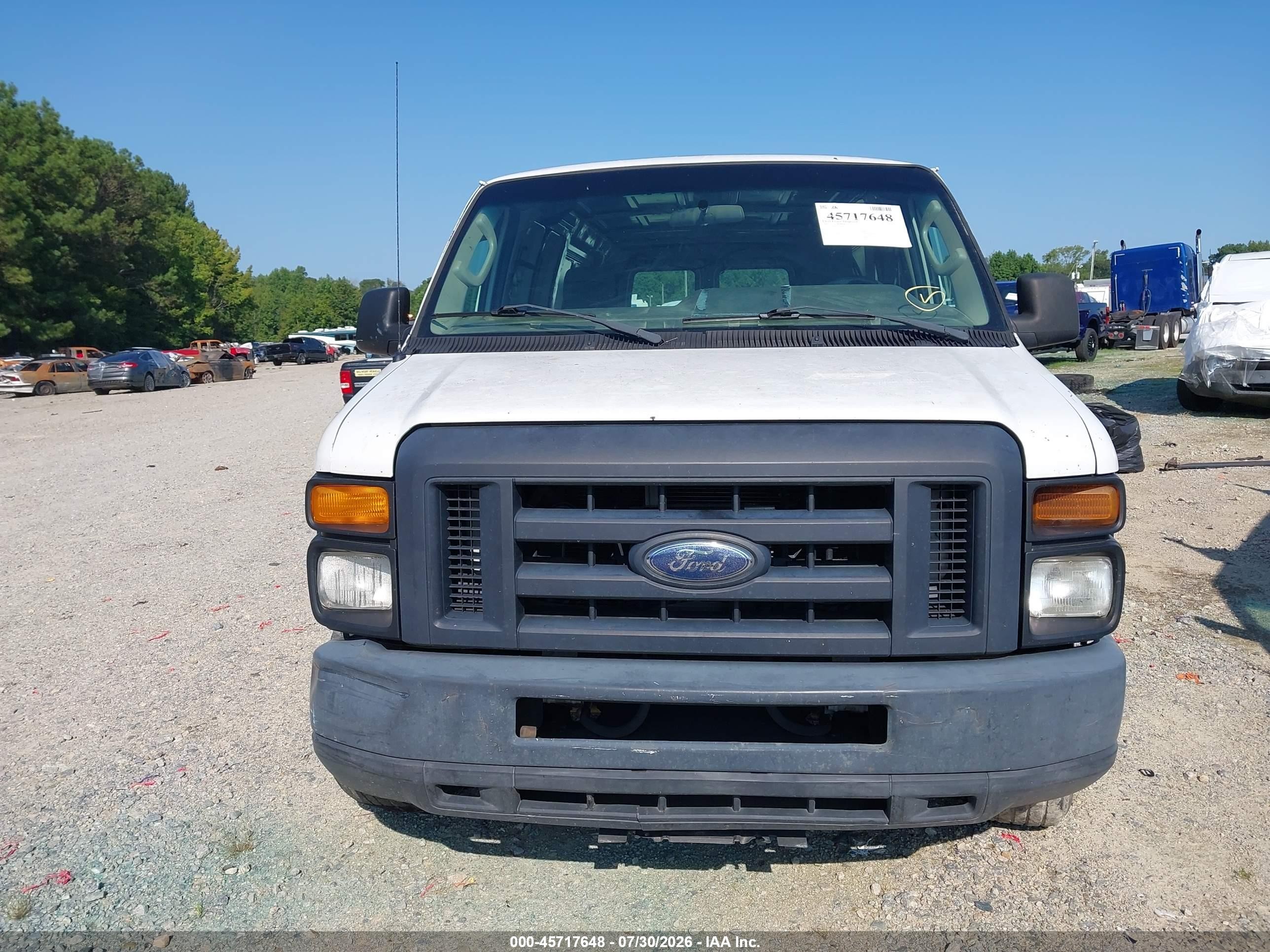 2013 Ford E-250 Commercial Белый vin: 1FTNS2EL2DDA81239