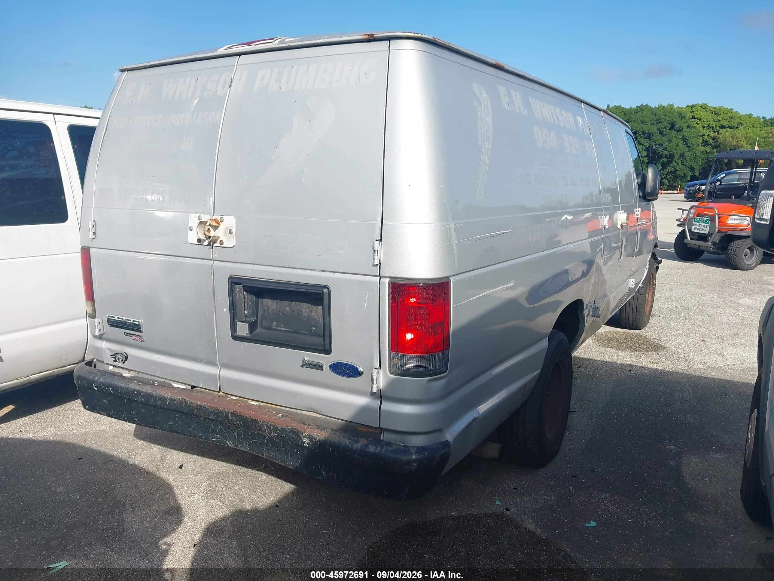 2011 Ford E-250 Commercial Silver vin: 1FTNS2EL4BDA84611