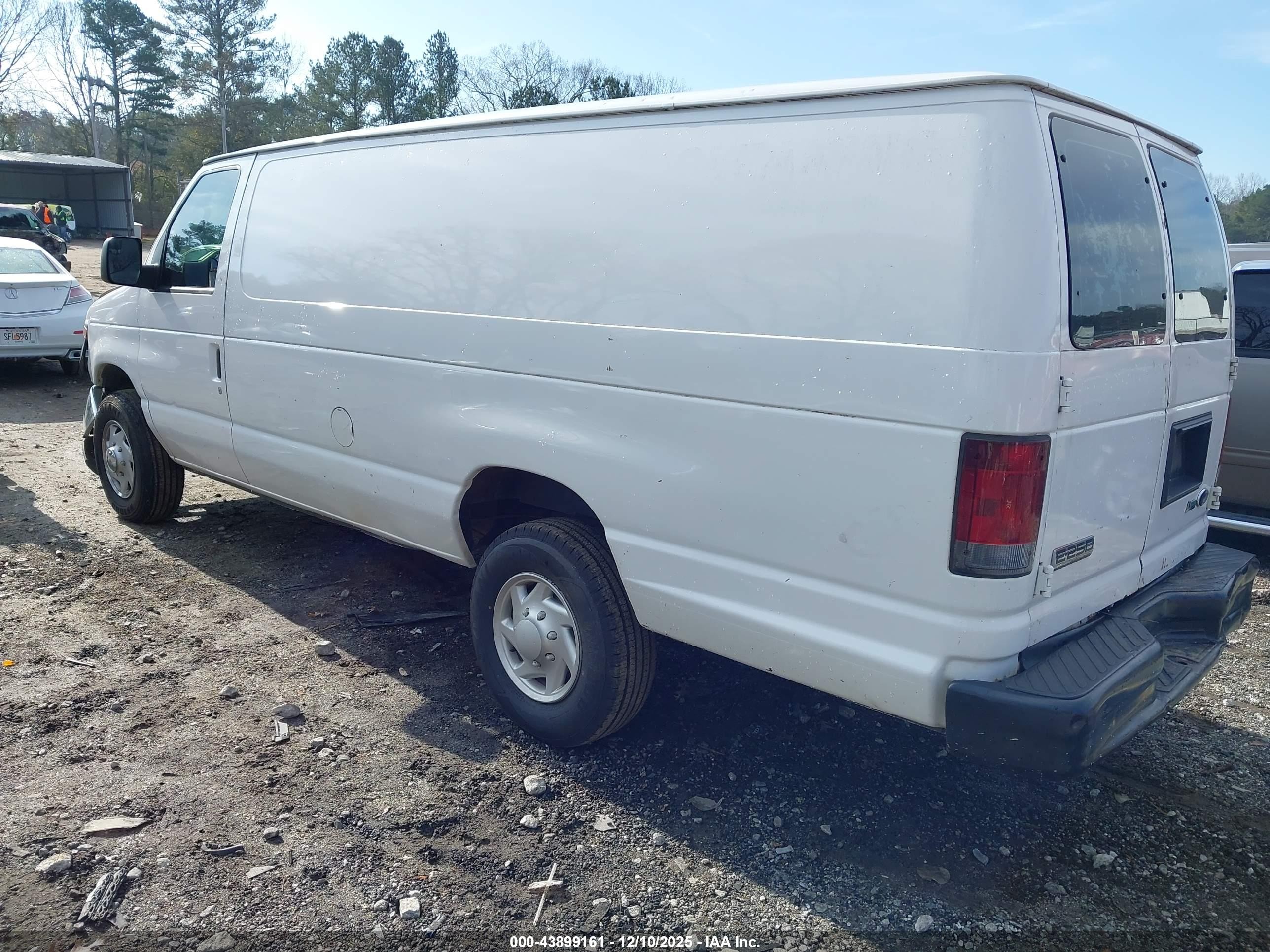 2010 Ford E-250 Commercial/recreational White vin: 1FTNS2ELXADA46699