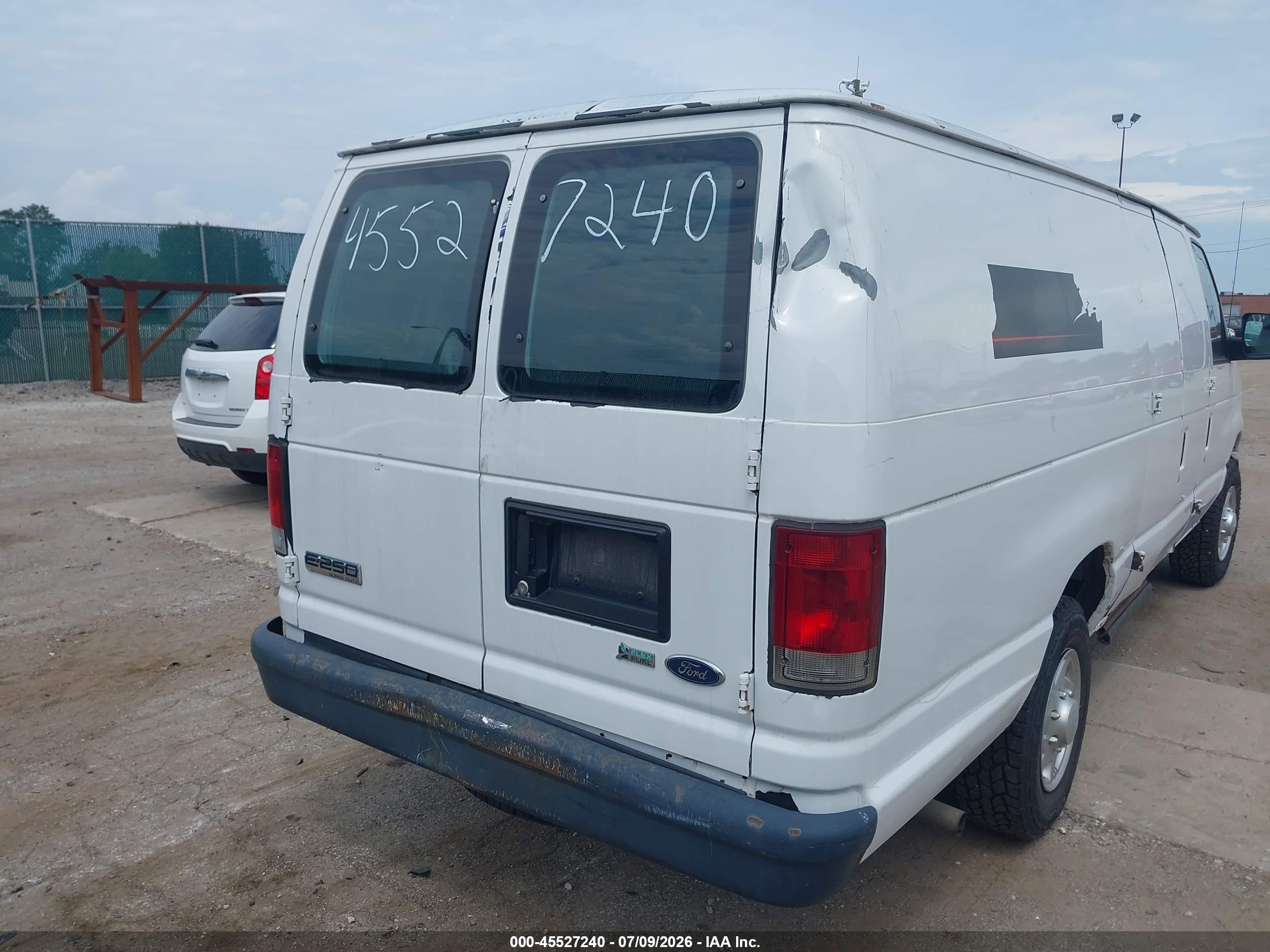 2013 Ford E-250 Commercial/recreational White vin: 1FTNS2EW1DDA14285