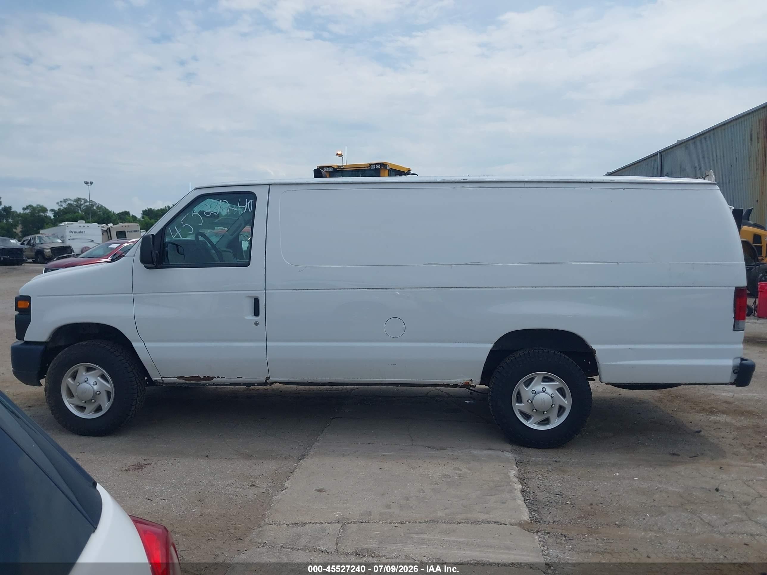 2013 Ford E-250 Commercial/recreational White vin: 1FTNS2EW1DDA14285