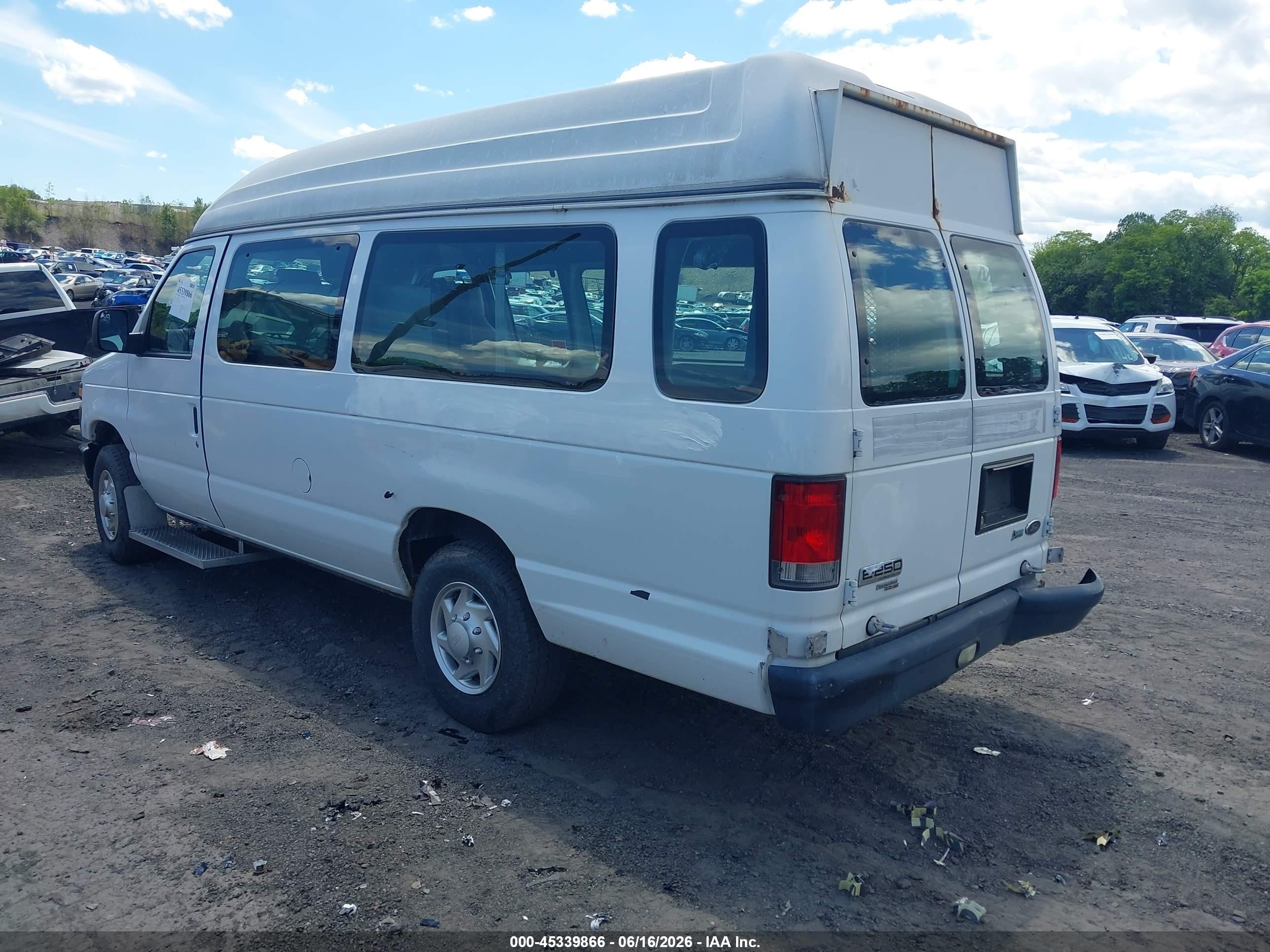2014 Ford E-250 Commercial White vin: 1FTNS2EW1EDA59535