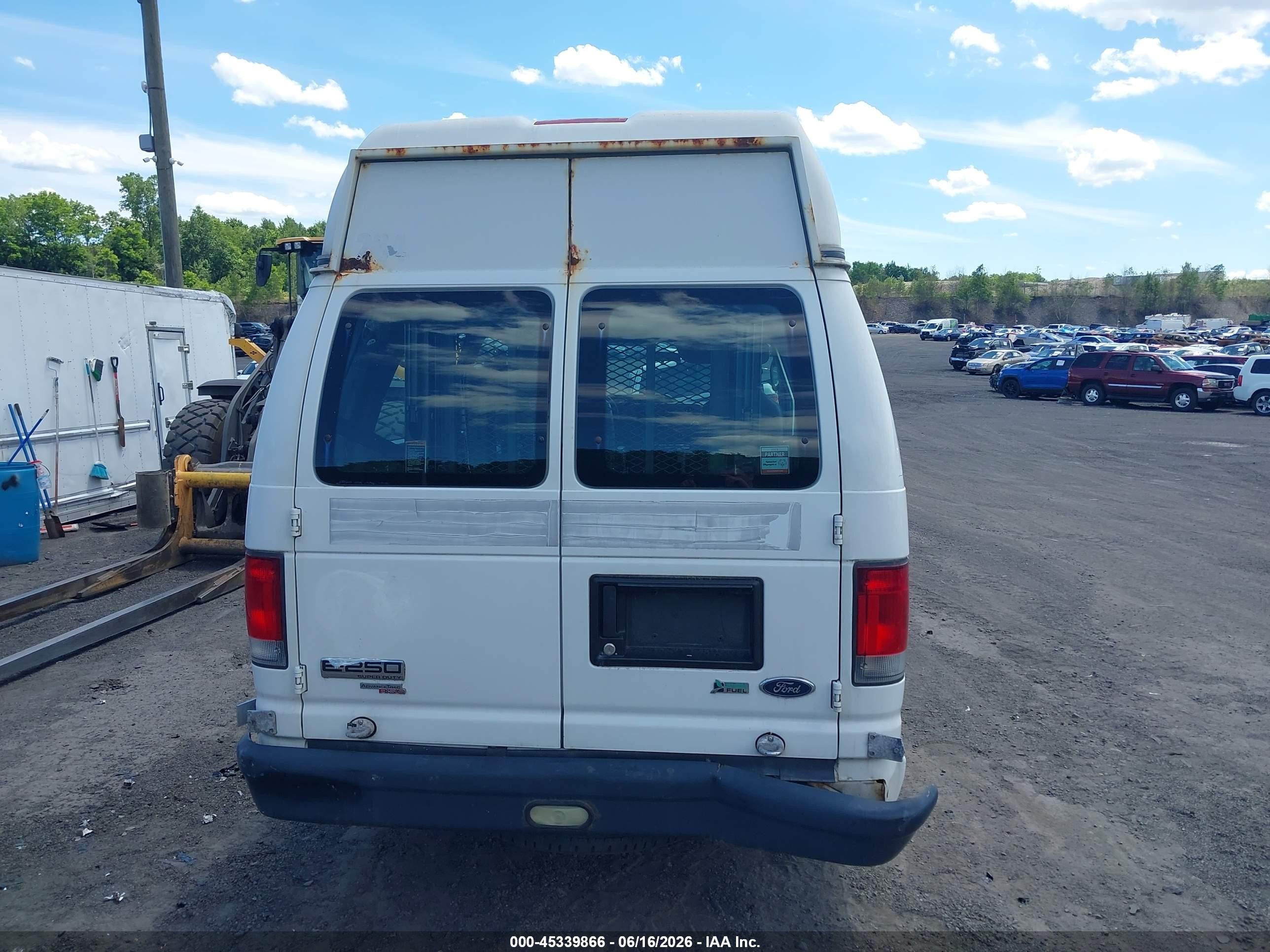 2014 Ford E-250 Commercial White vin: 1FTNS2EW1EDA59535