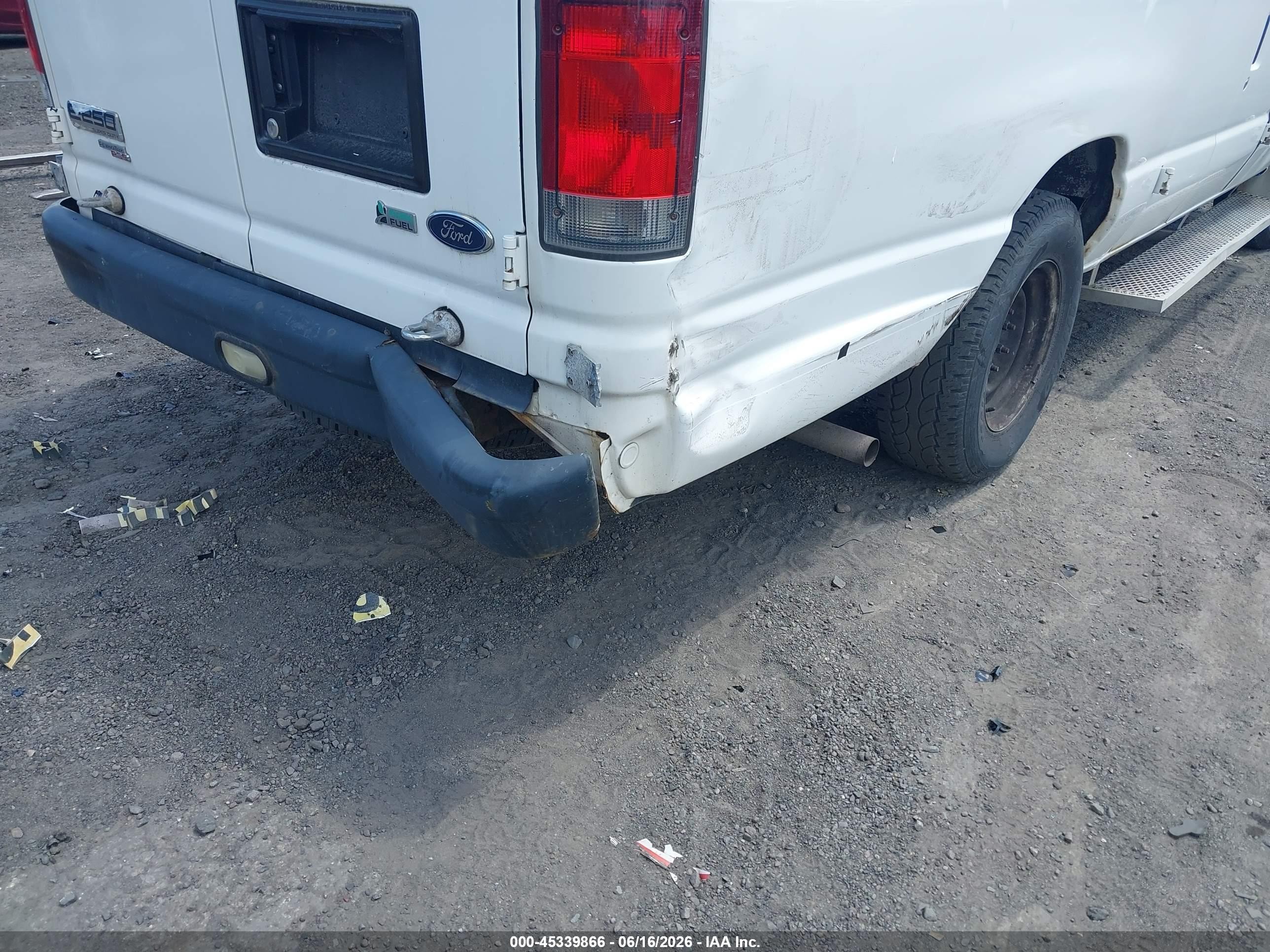 2014 Ford E-250 Commercial White vin: 1FTNS2EW1EDA59535