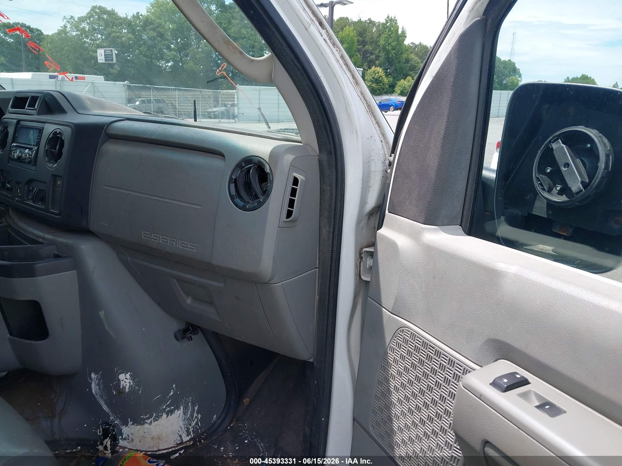 2014 Ford E-250 Commercial White vin: 1FTNS2EW4EDA65250