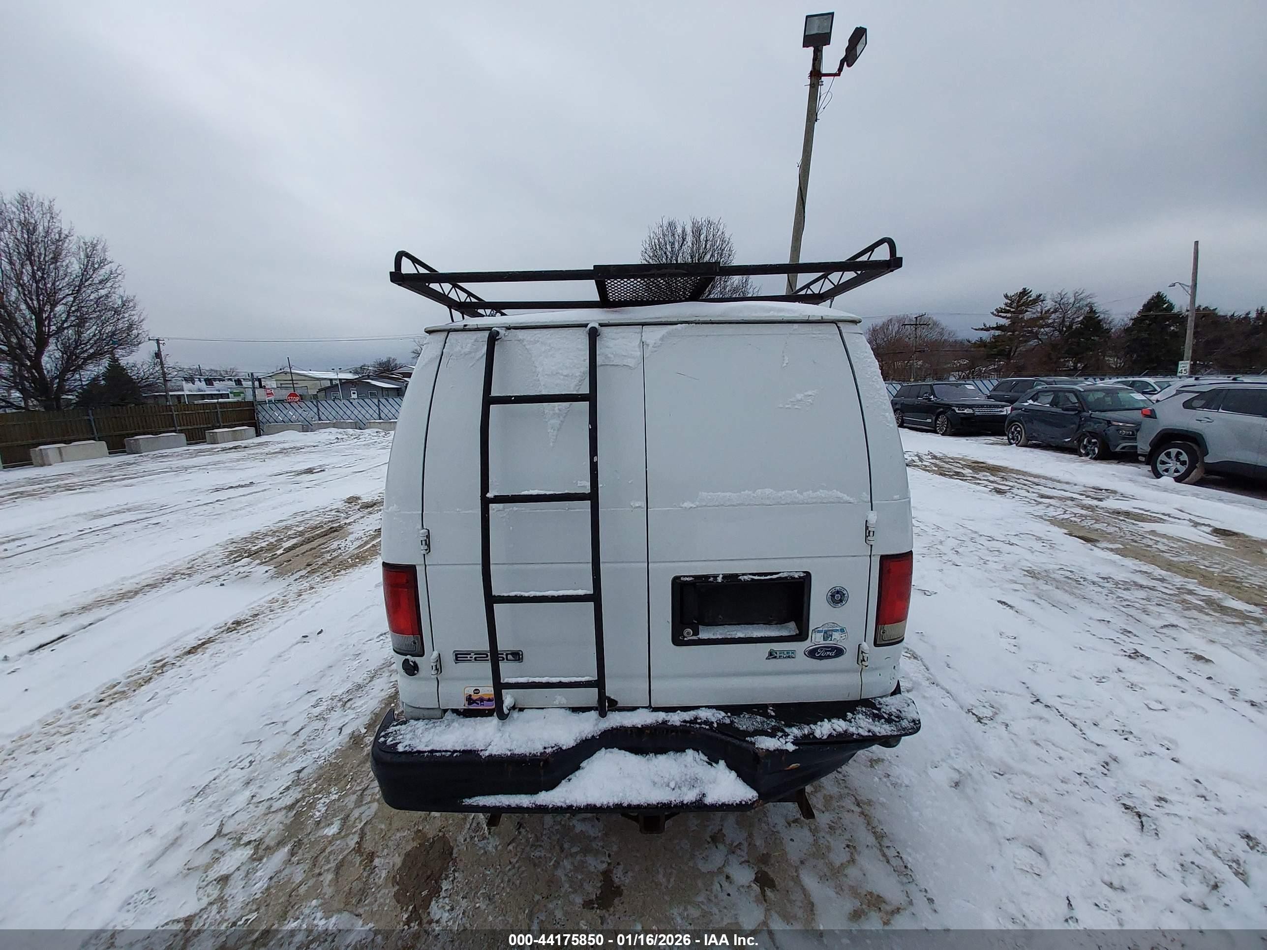 2010 Ford E-250 Commercial/recreational White vin: 1FTNS2EW6ADA01625