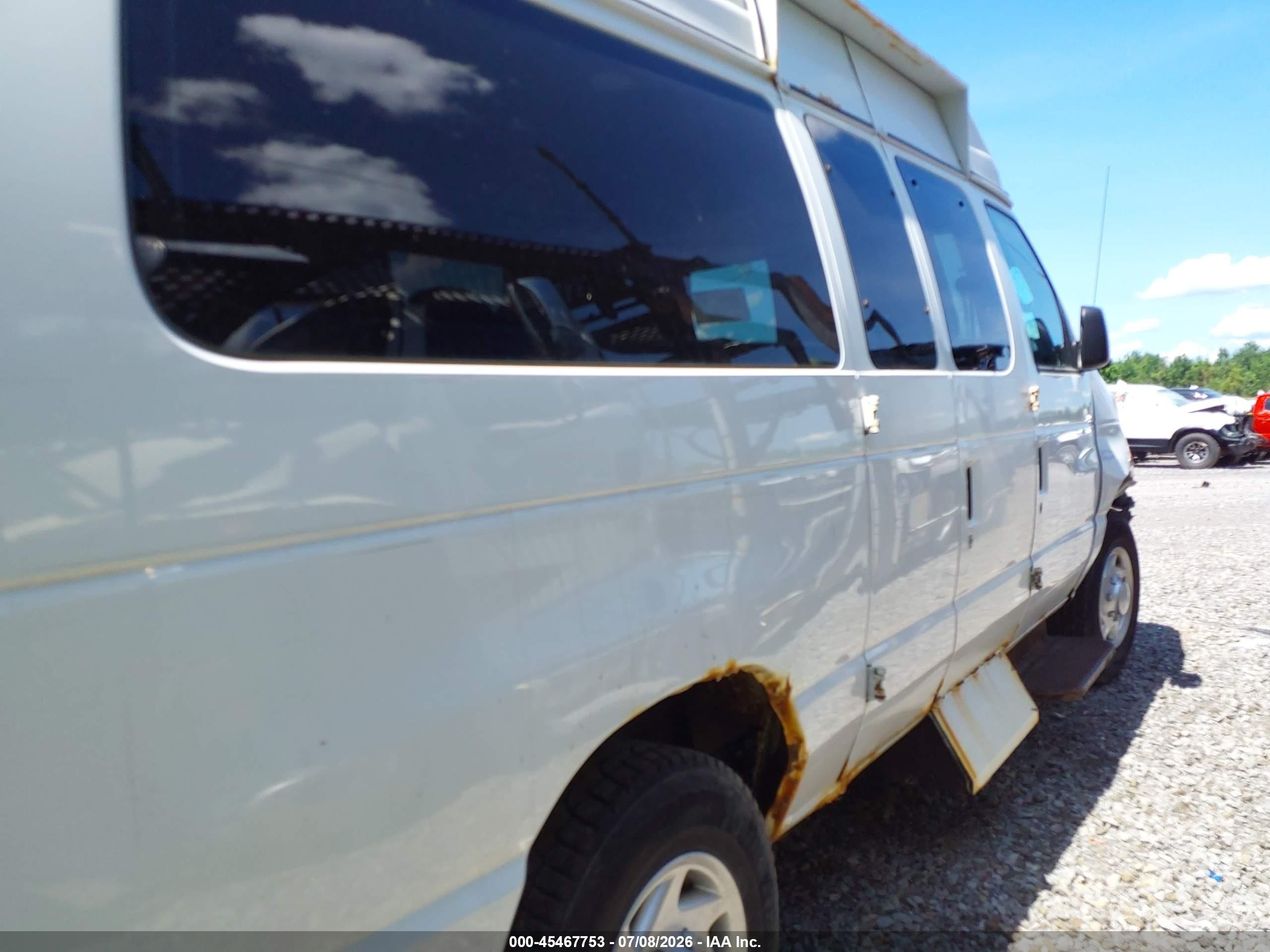 2012 Ford E-250 Commercial/recreational White vin: 1FTNS2EW6CDA47331