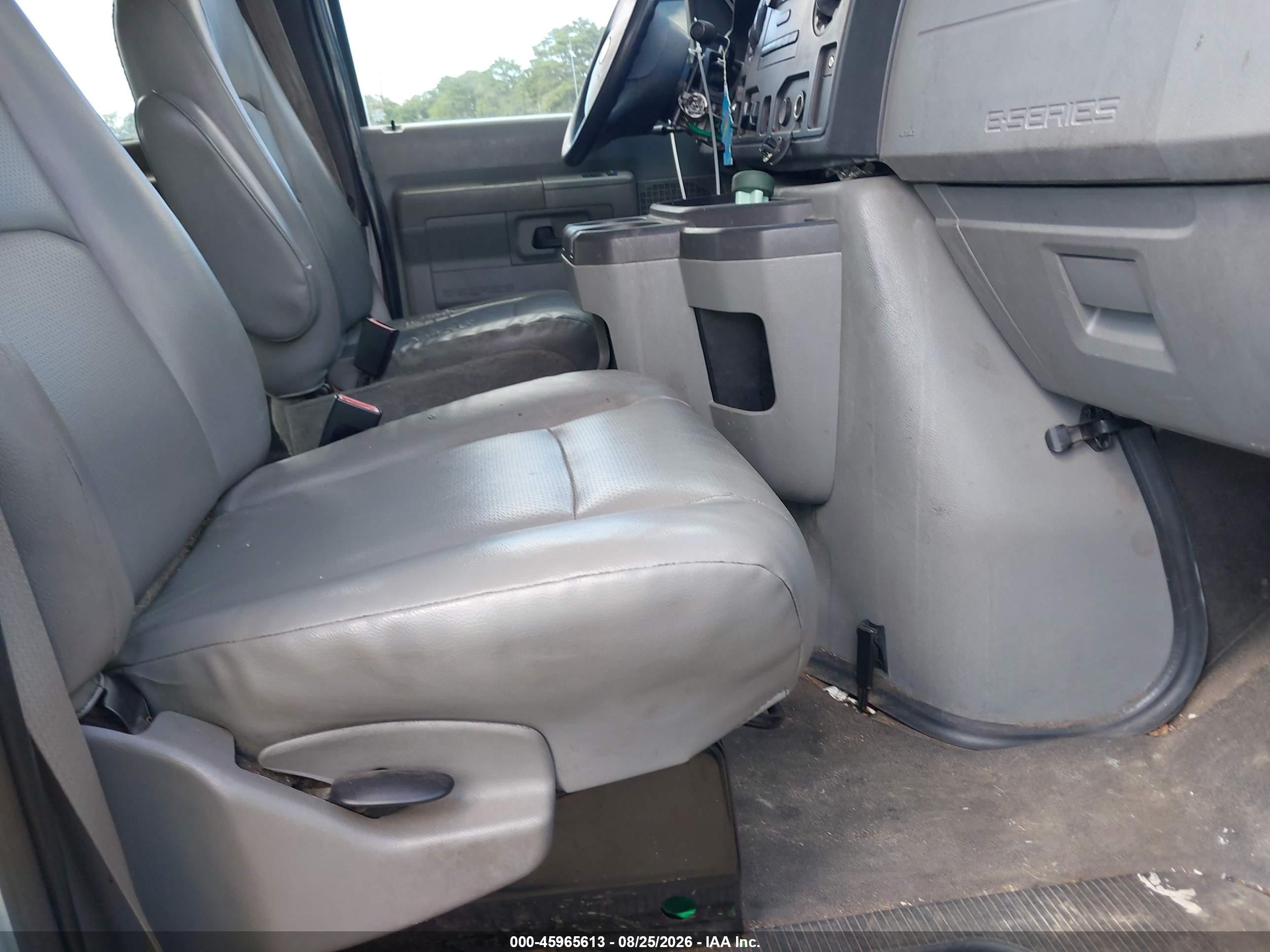 2013 Ford E-250 Commercial White vin: 1FTNS2EW6DDB22112