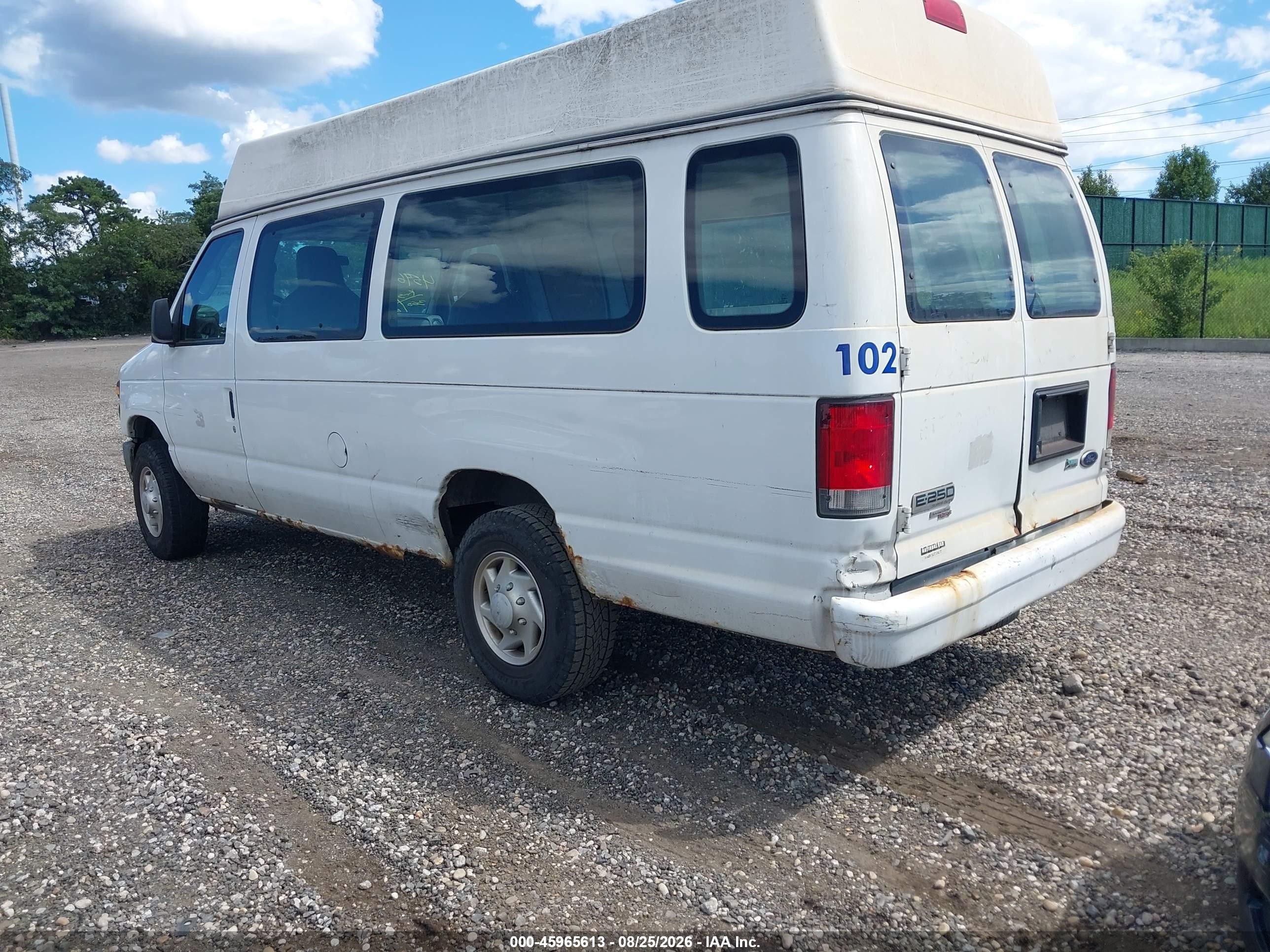 2013 Ford E-250 Commercial White vin: 1FTNS2EW6DDB22112