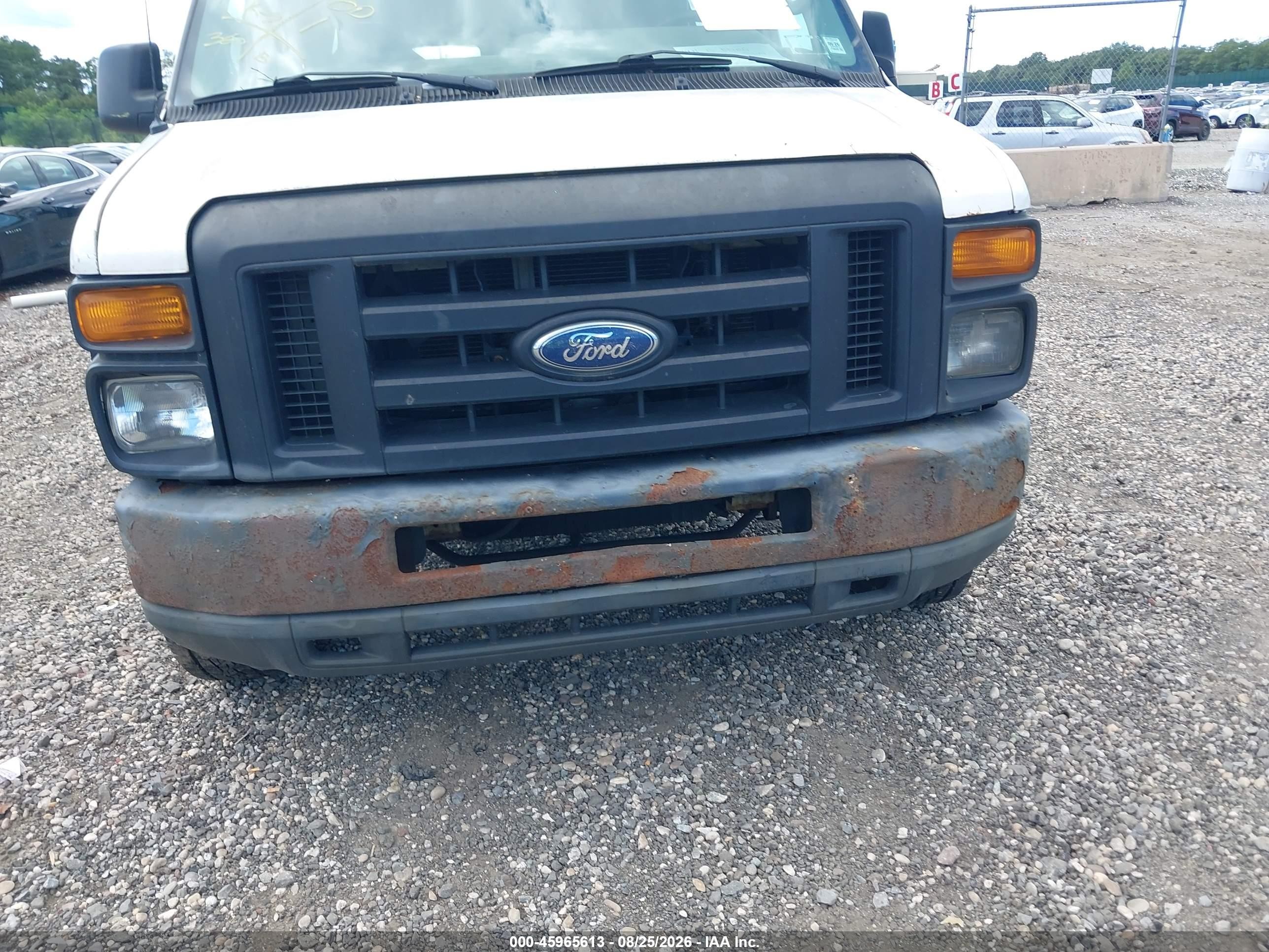 2013 Ford E-250 Commercial White vin: 1FTNS2EW6DDB22112