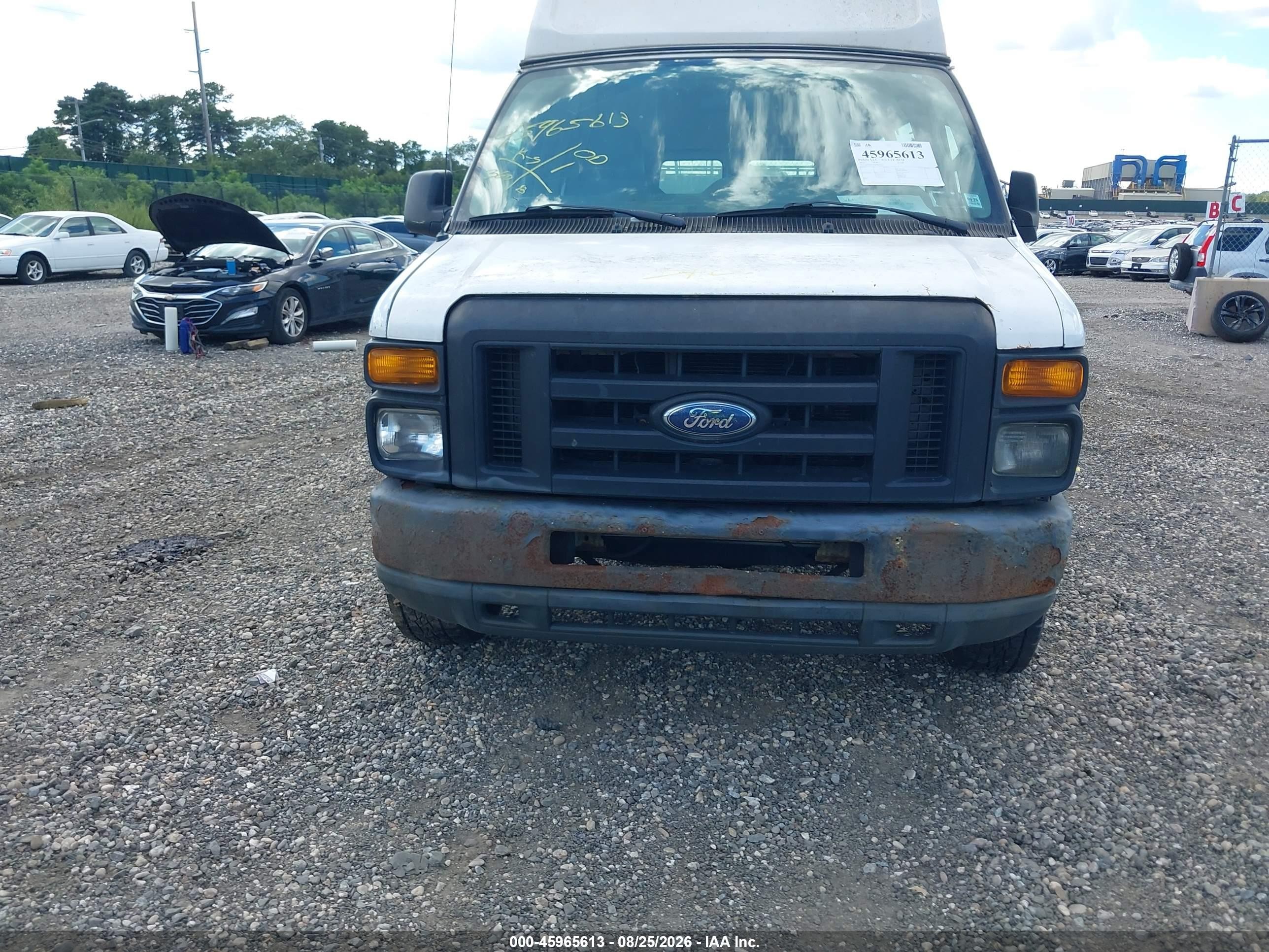 2013 Ford E-250 Commercial White vin: 1FTNS2EW6DDB22112
