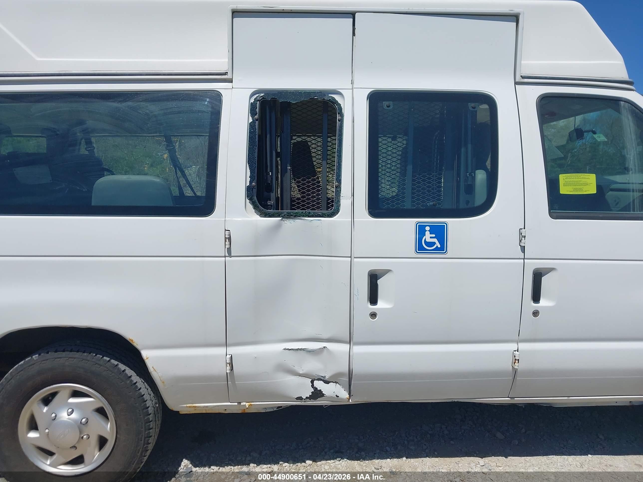 2012 Ford E-250 Commercial White vin: 1FTNS2EW8CDA86616