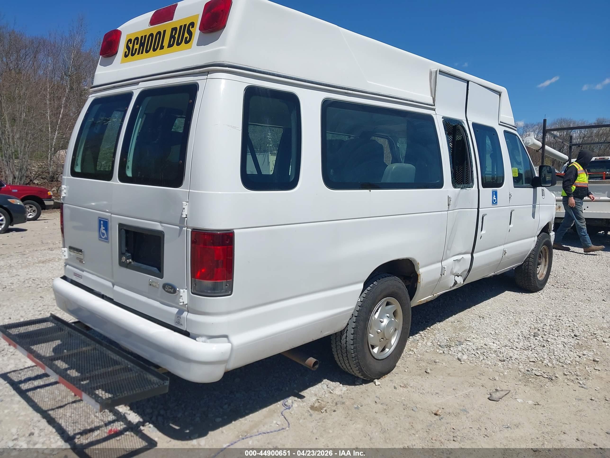 2012 Ford E-250 Commercial White vin: 1FTNS2EW8CDA86616