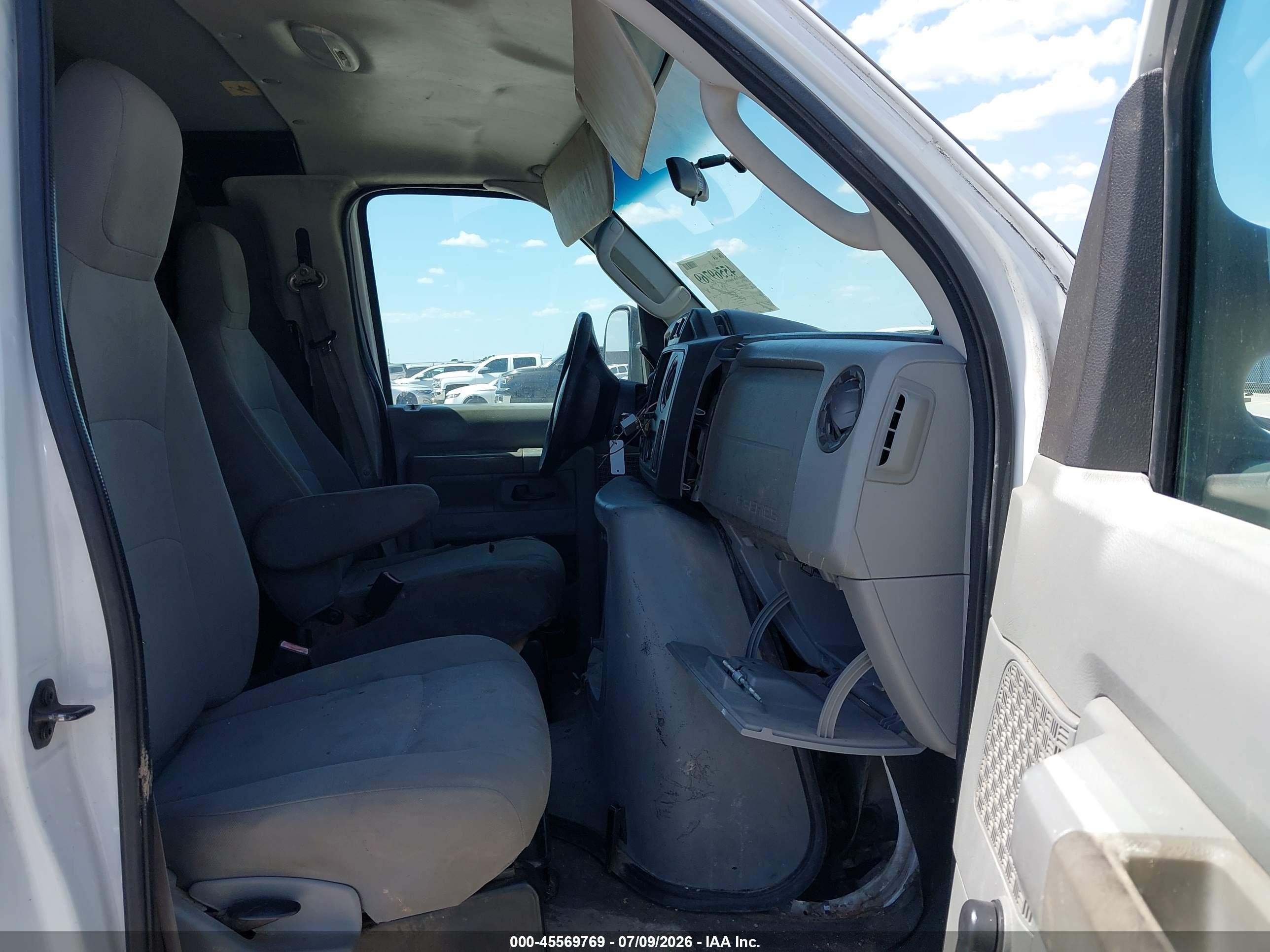 2011 Ford E-250 Commercial White vin: 1FTNS2EW9BDA90351