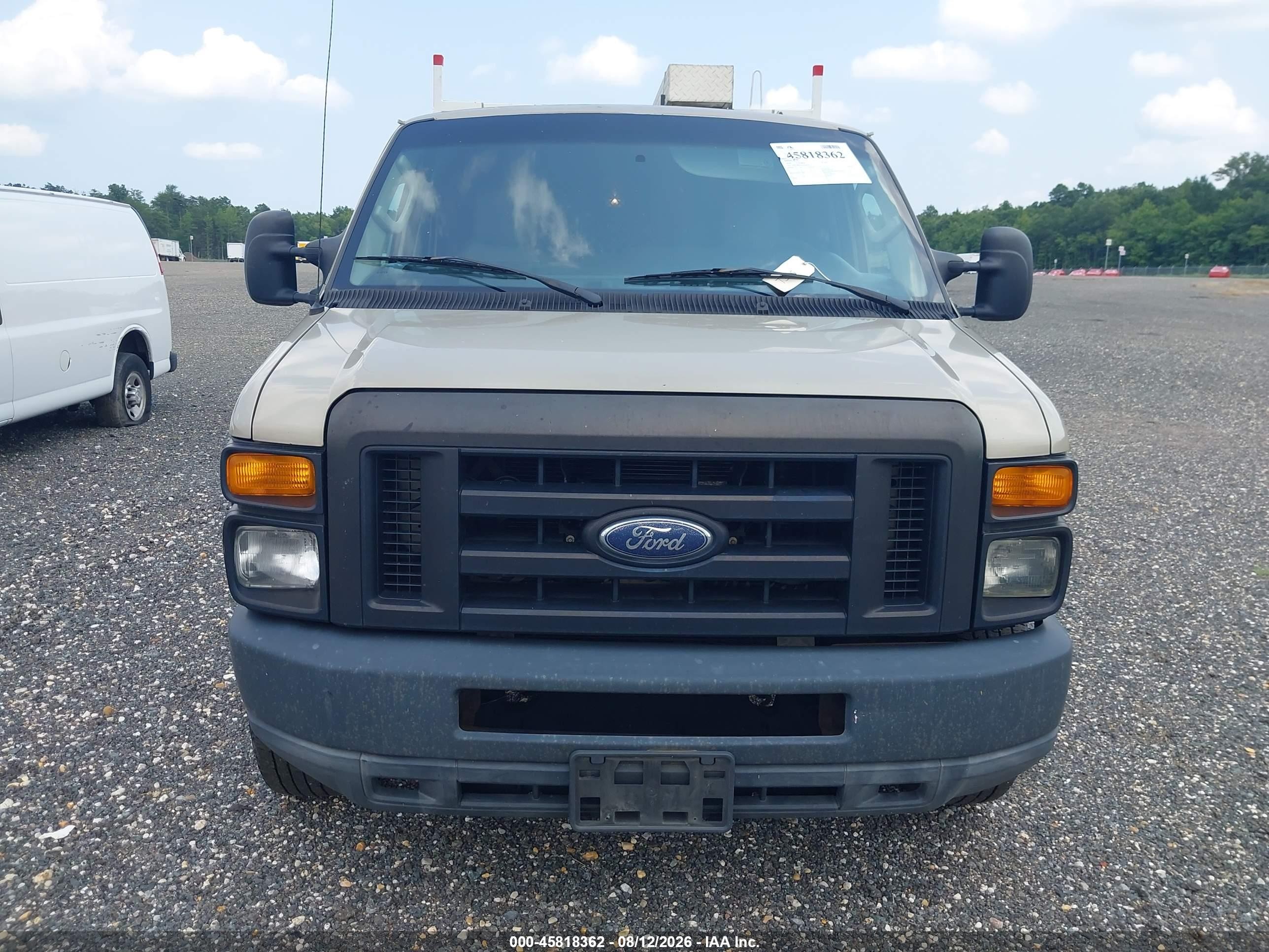 2010 Ford E-250 Commercial/recreational Beige vin: 1FTNS2EWXADA30836