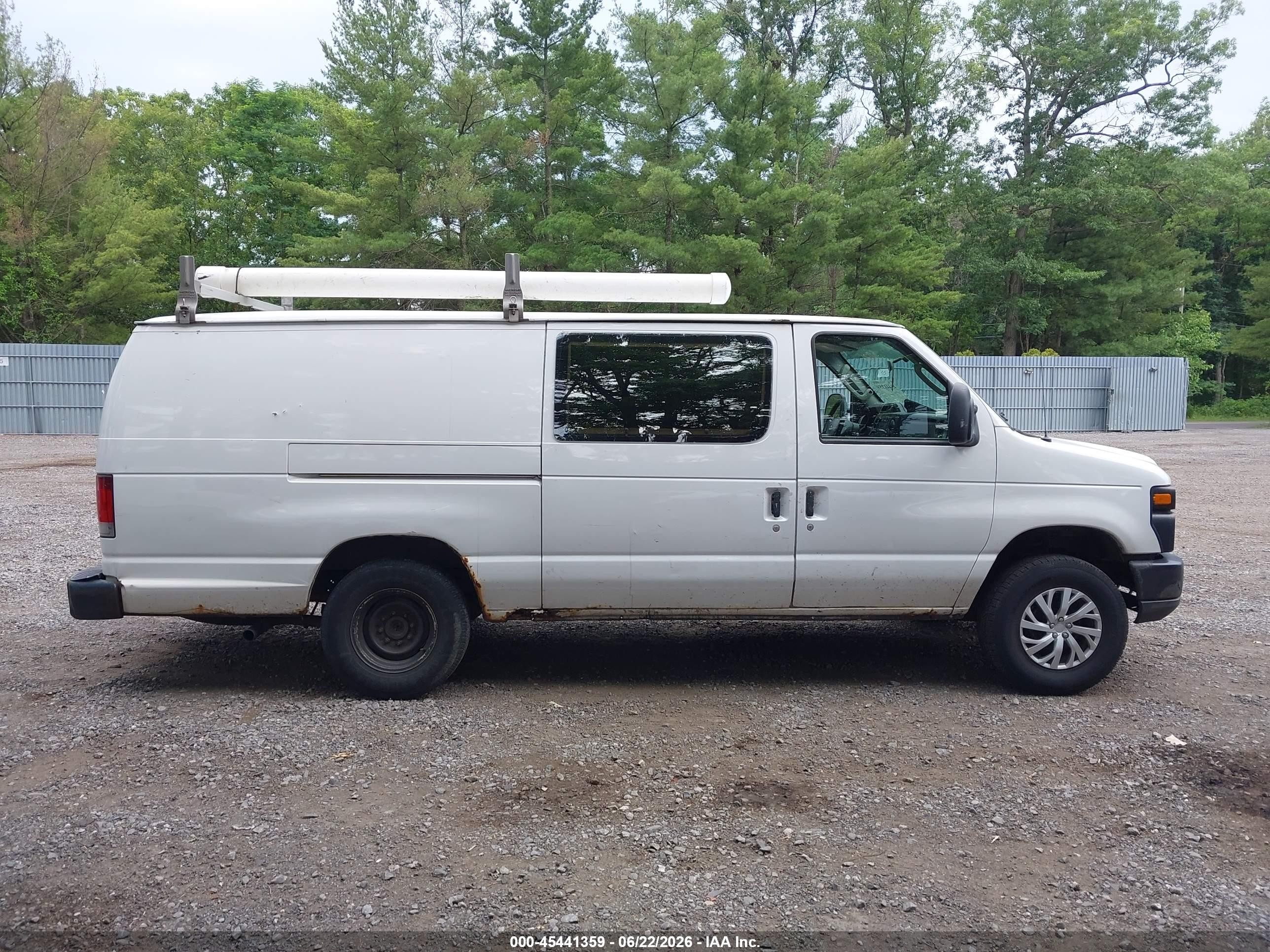 2012 Ford E-250 Commercial/recreational White vin: 1FTNS2EWXCDB32639