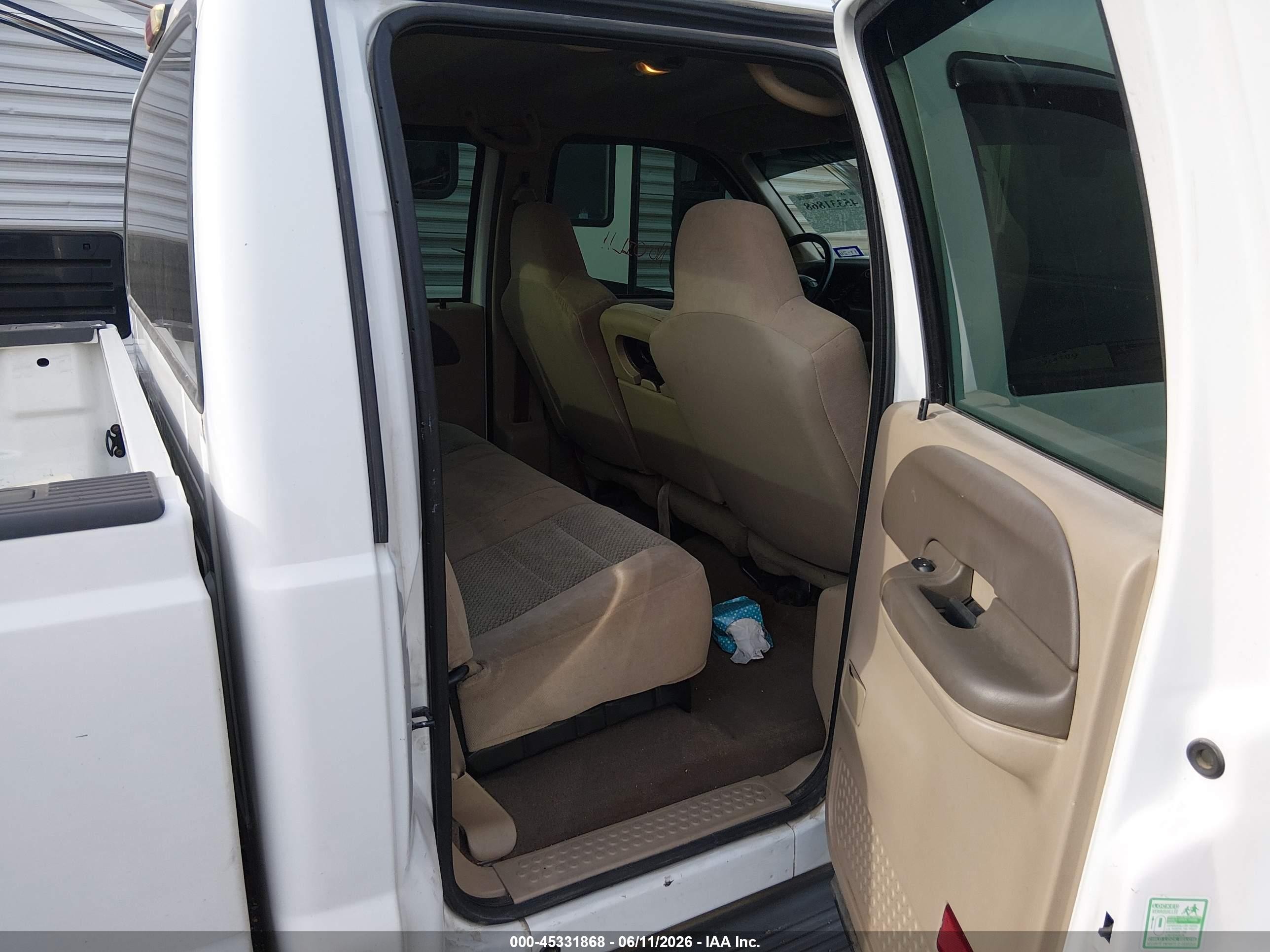 2002 Ford F-250 Lariat/xl/xlt White vin: 1FTNW20F82EB06724