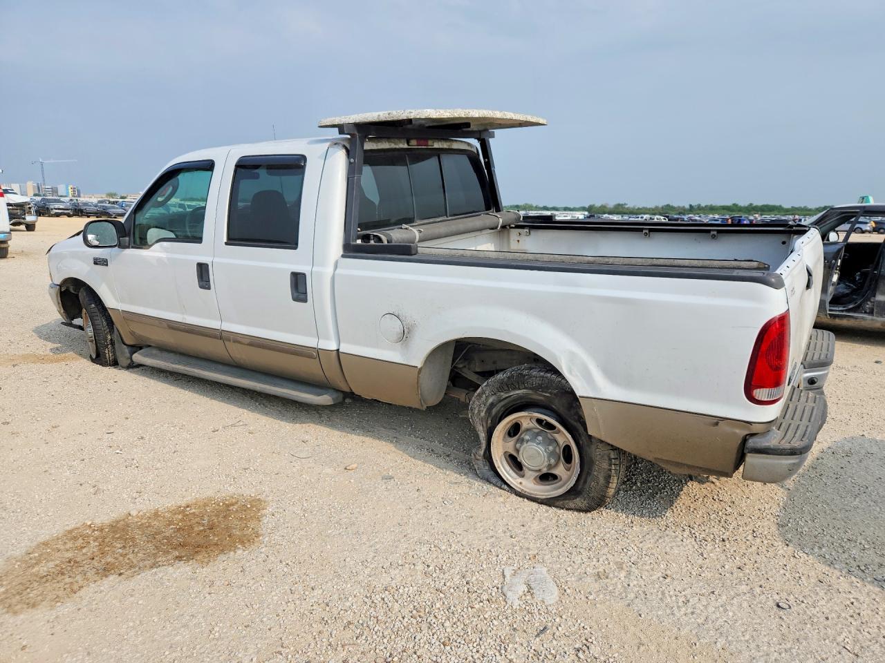 2003 Ford F250 Super Duty White vin: 1FTNW20L63ED22871