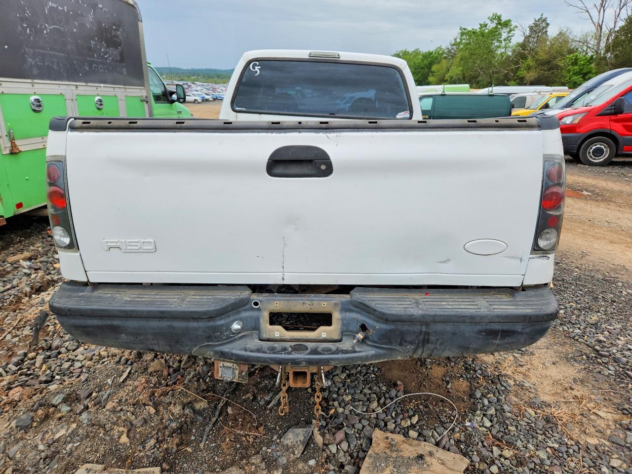 2004 Ford F250 Super Duty White vin: 1FTNW20LX4EE07004
